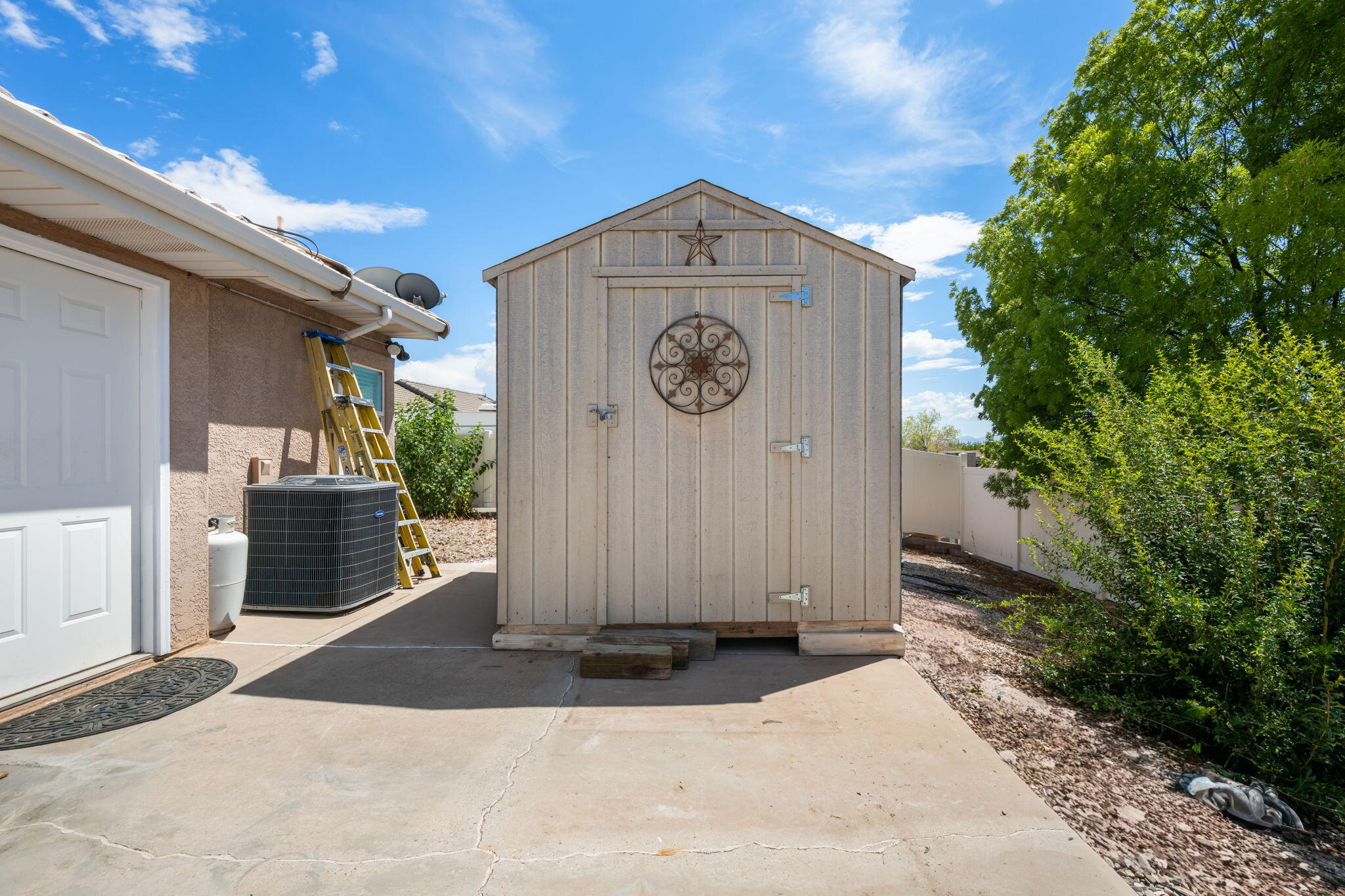 PARADISE WEST - Residential