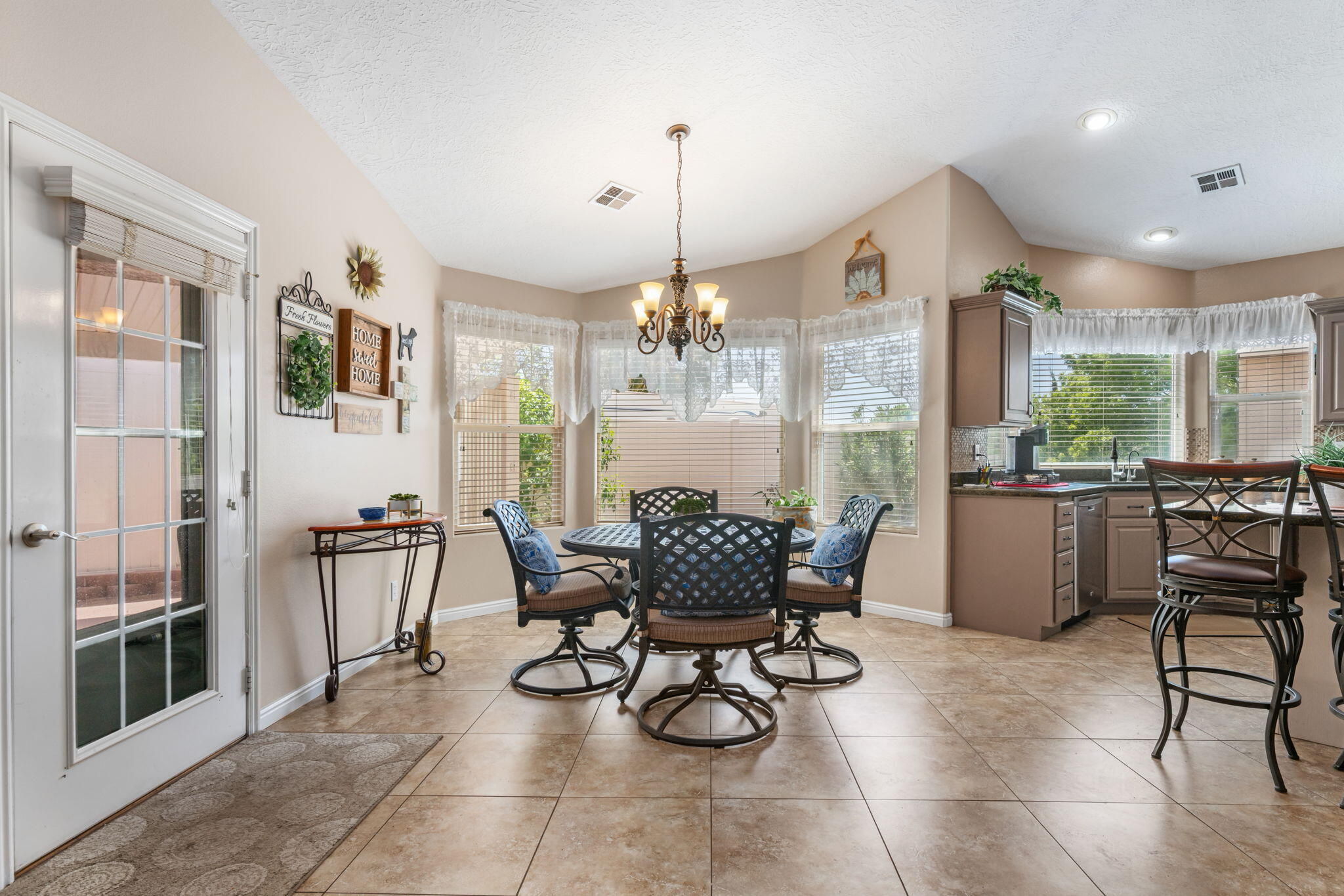 PARADISE WEST - Residential