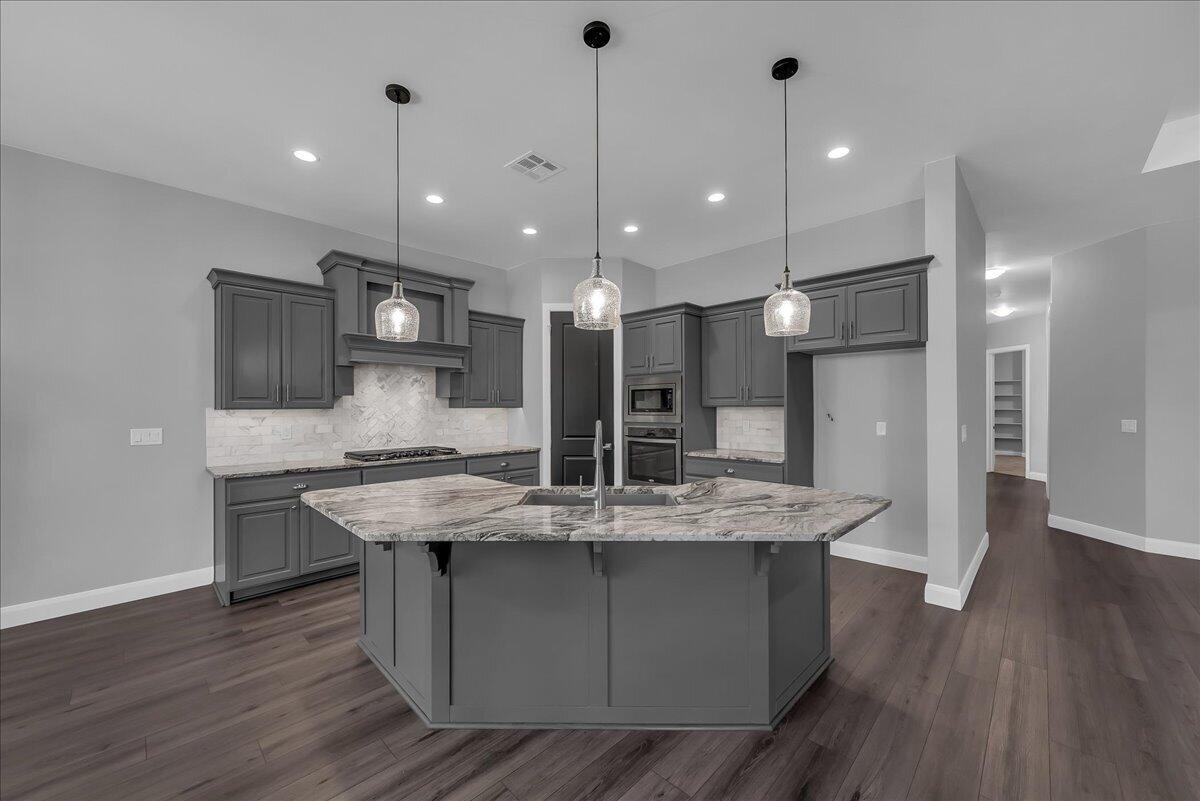 DIXIE SPRINGS - Residential