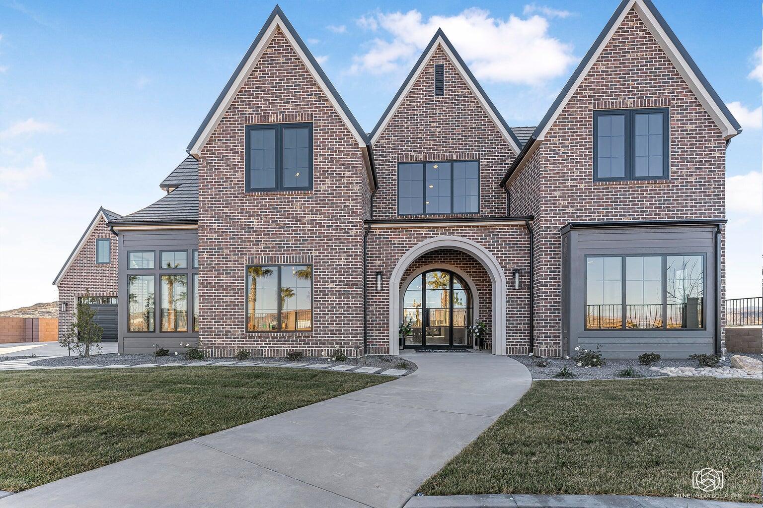 SUMMIT VIEW - Residential