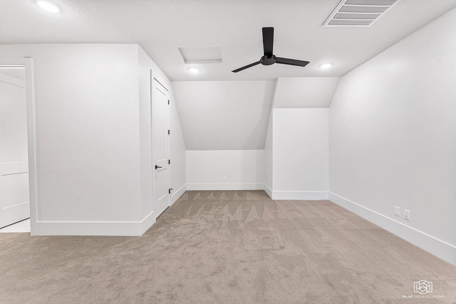 SUMMIT VIEW - Residential