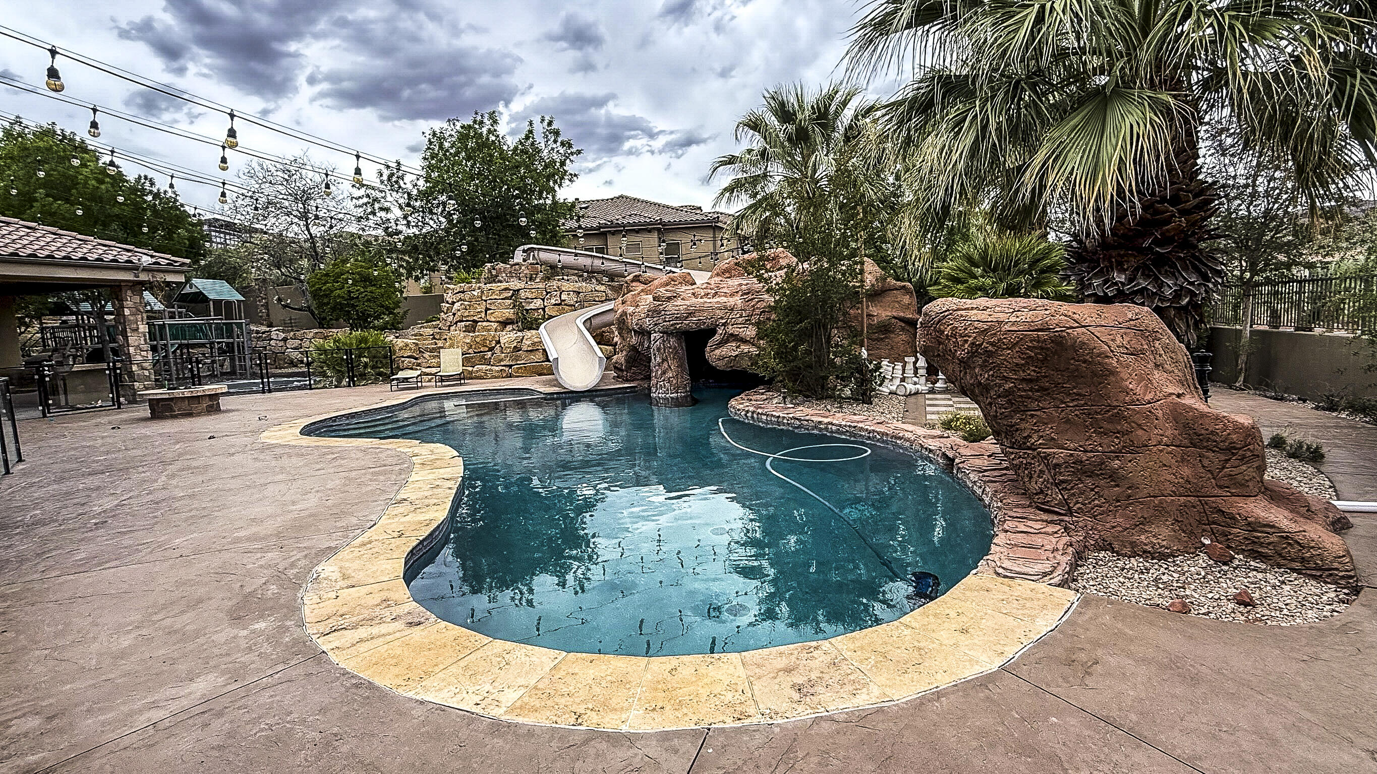 NORTHBRIDGE ESTATES - Residential
