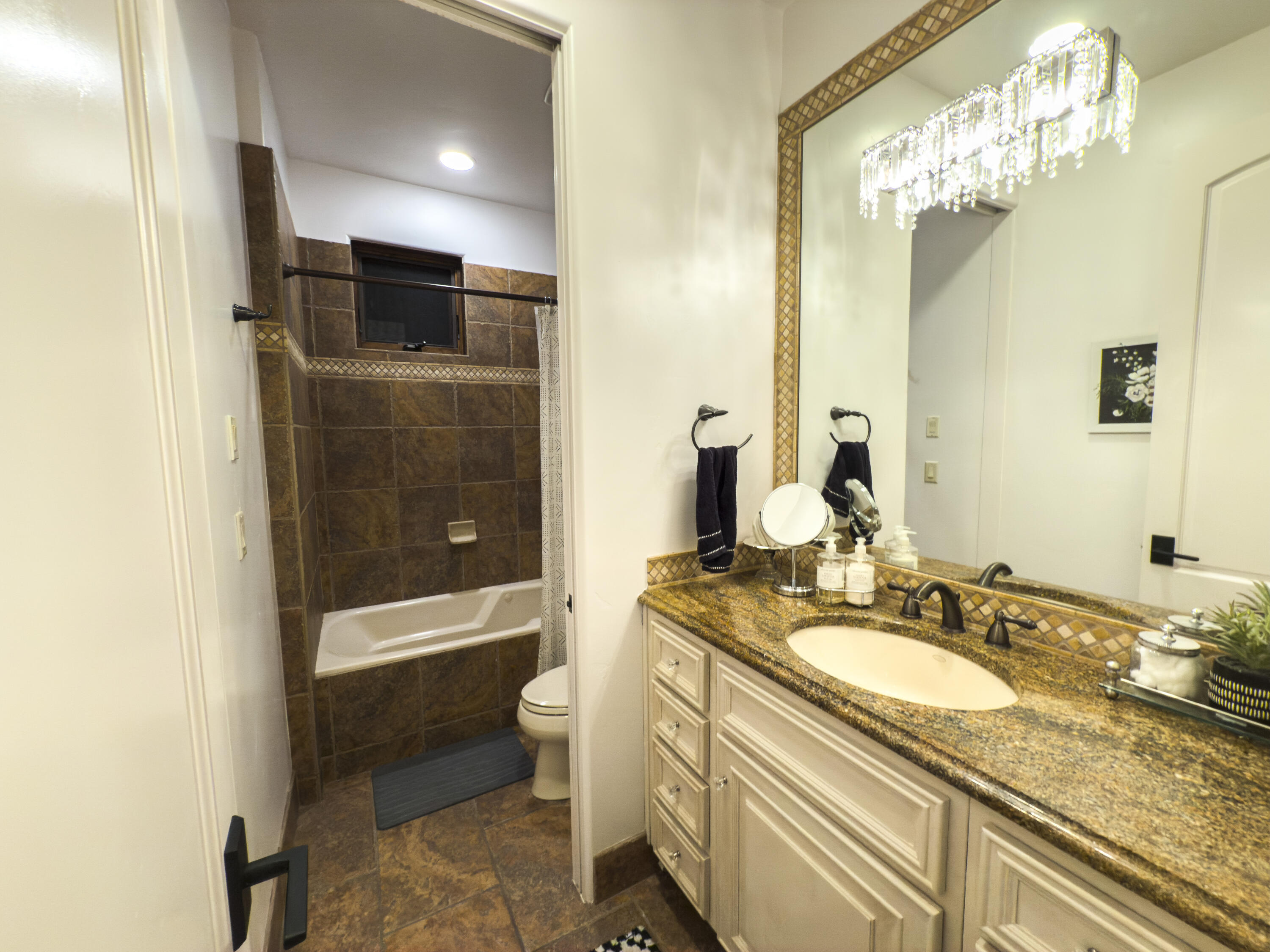 NORTHBRIDGE ESTATES - Residential