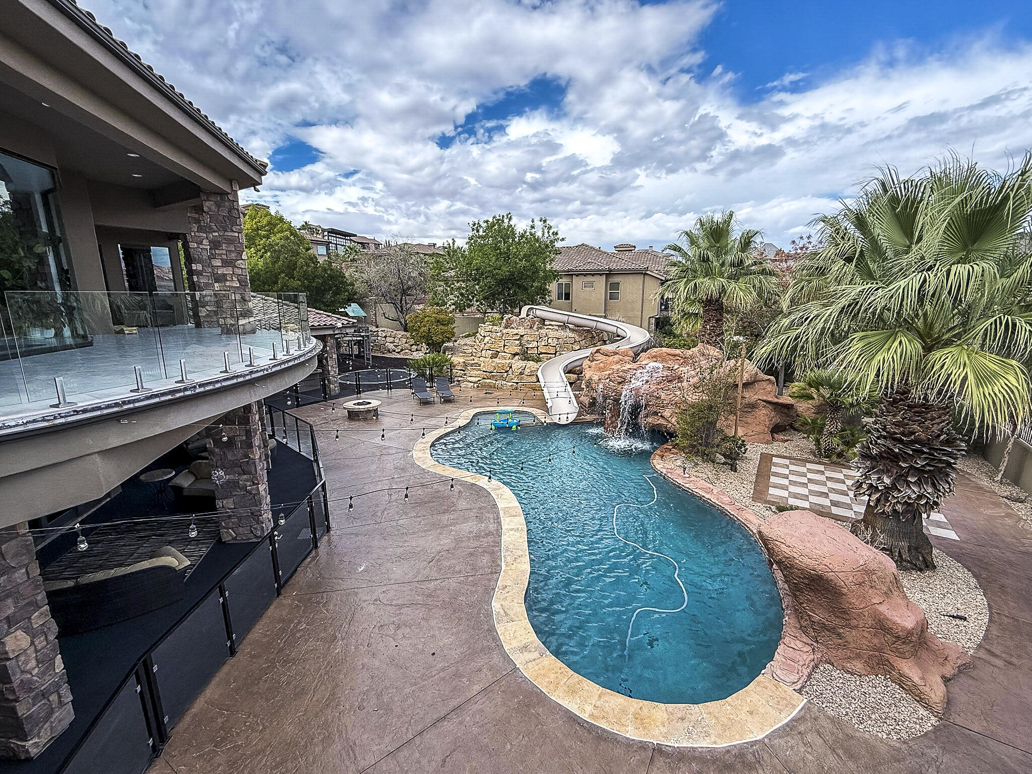 NORTHBRIDGE ESTATES - Residential
