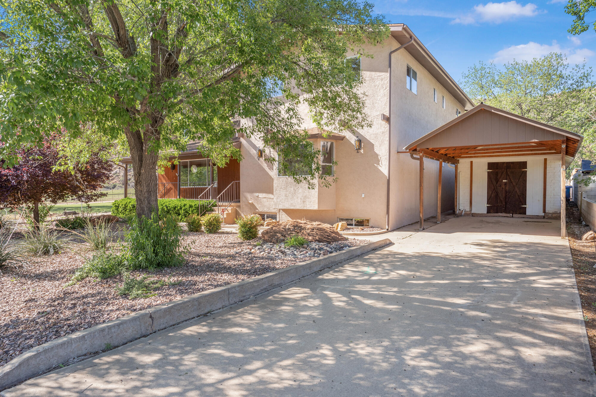 ROCKVILLE TOWNSITE - Residential