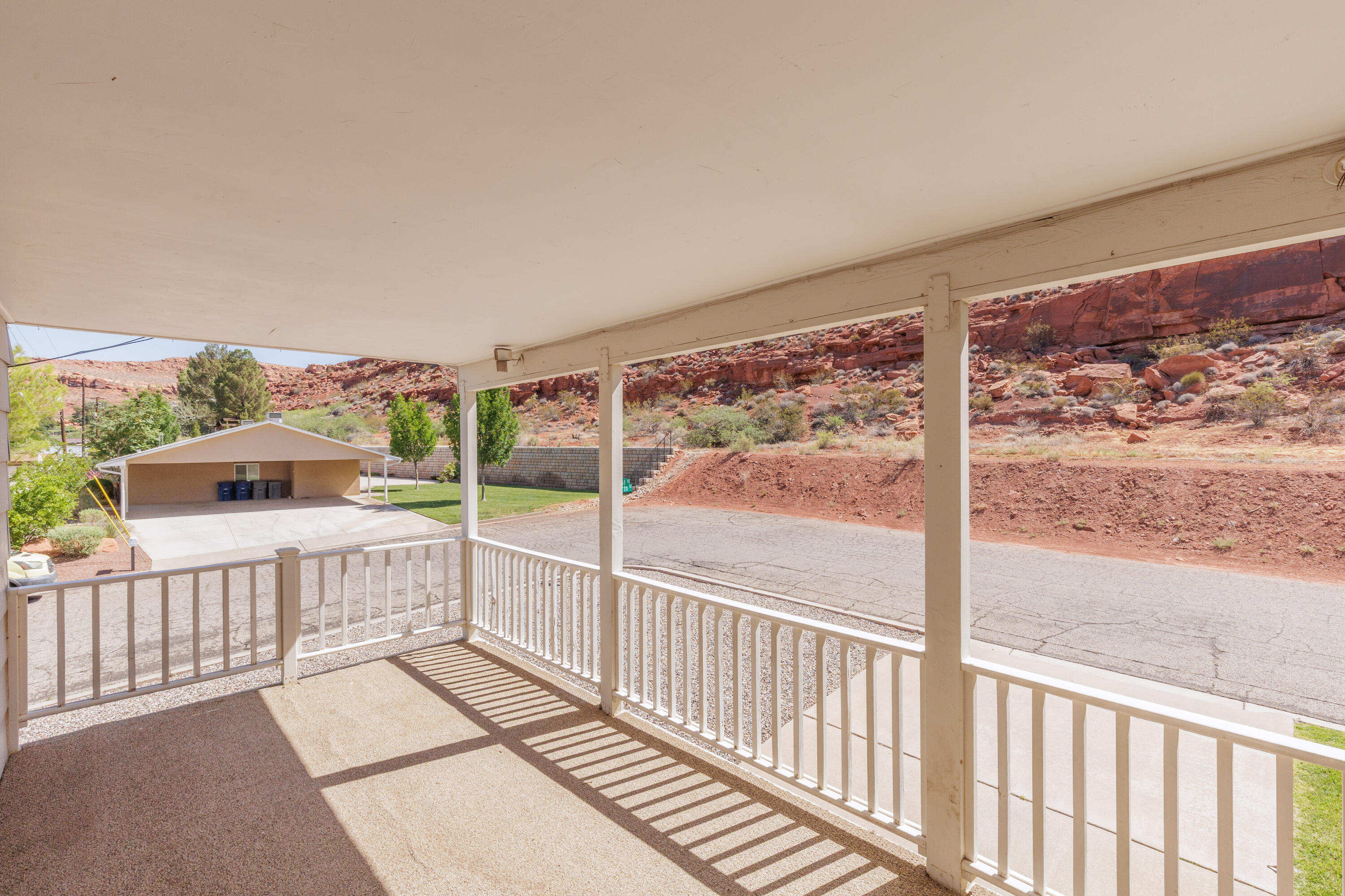 RED HILLS - Residential Income