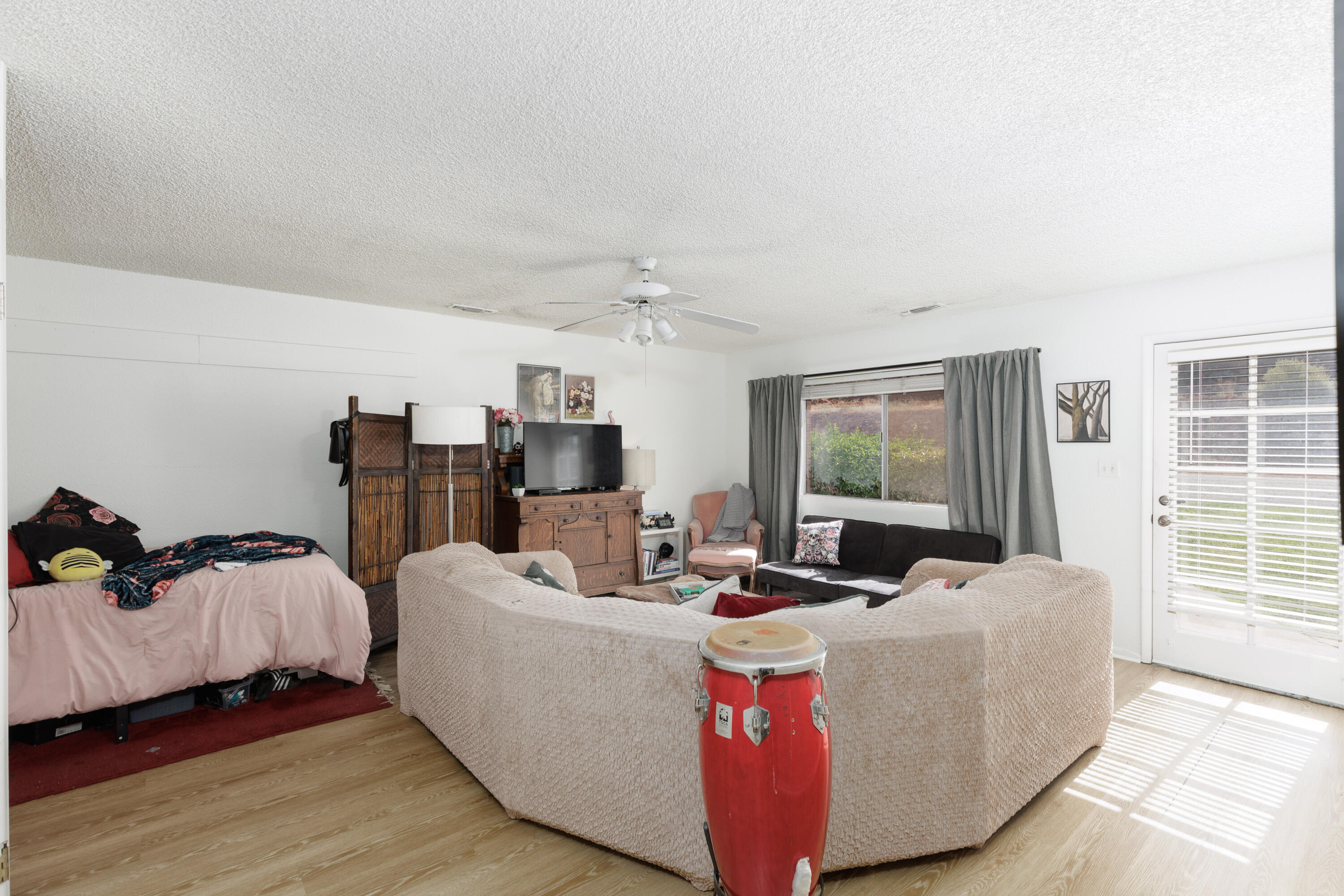 RED HILLS - Residential Income