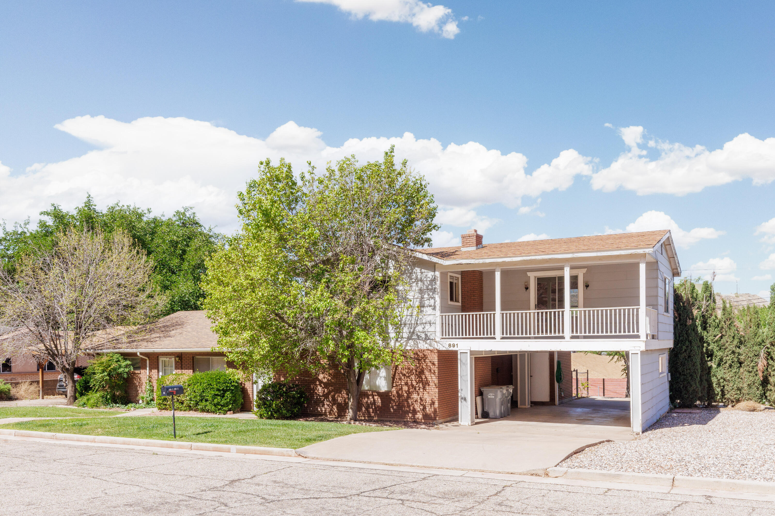 RED HILLS - Residential Income