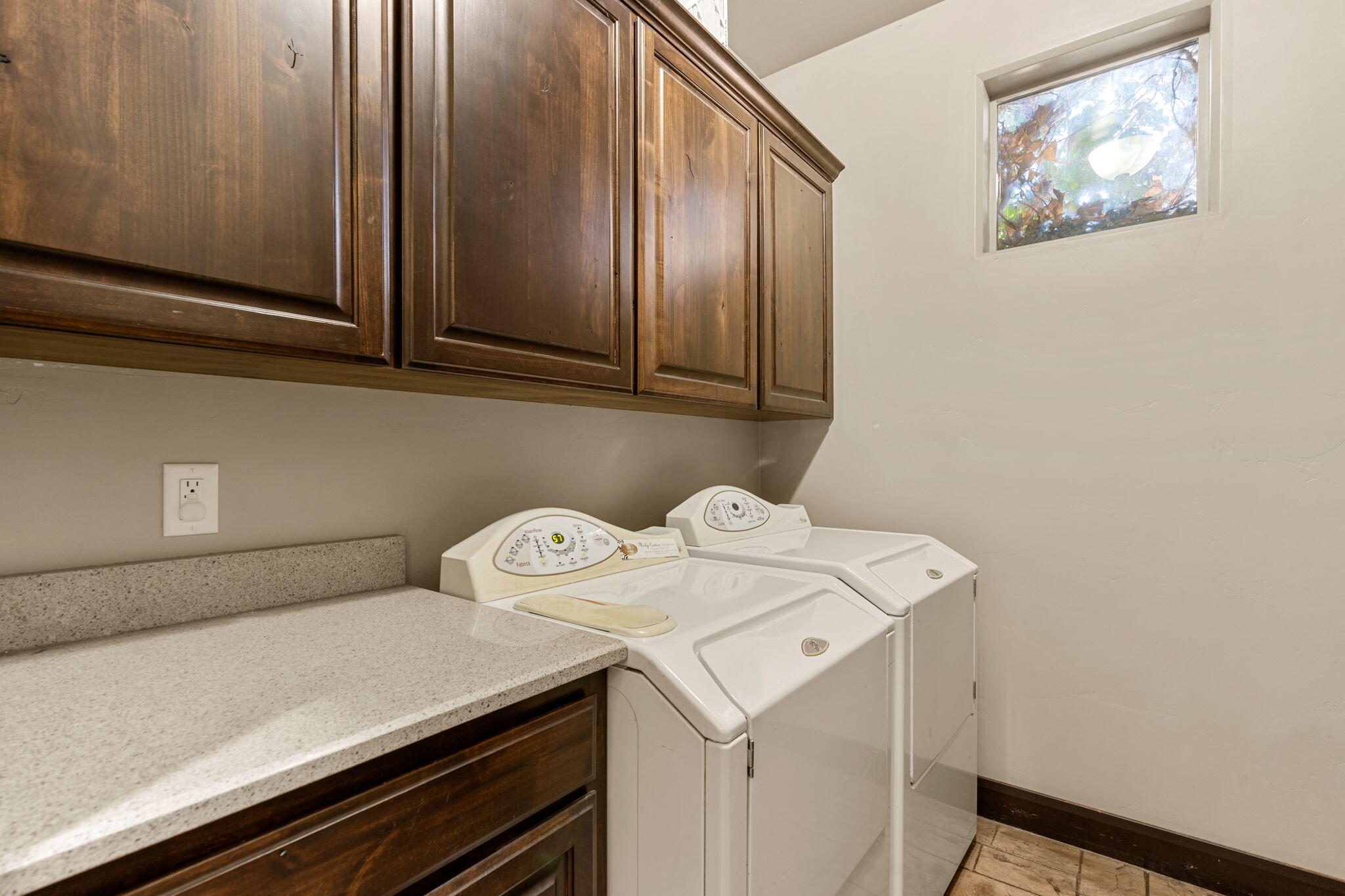 DIAMOND VALLEY ACRES - Residential