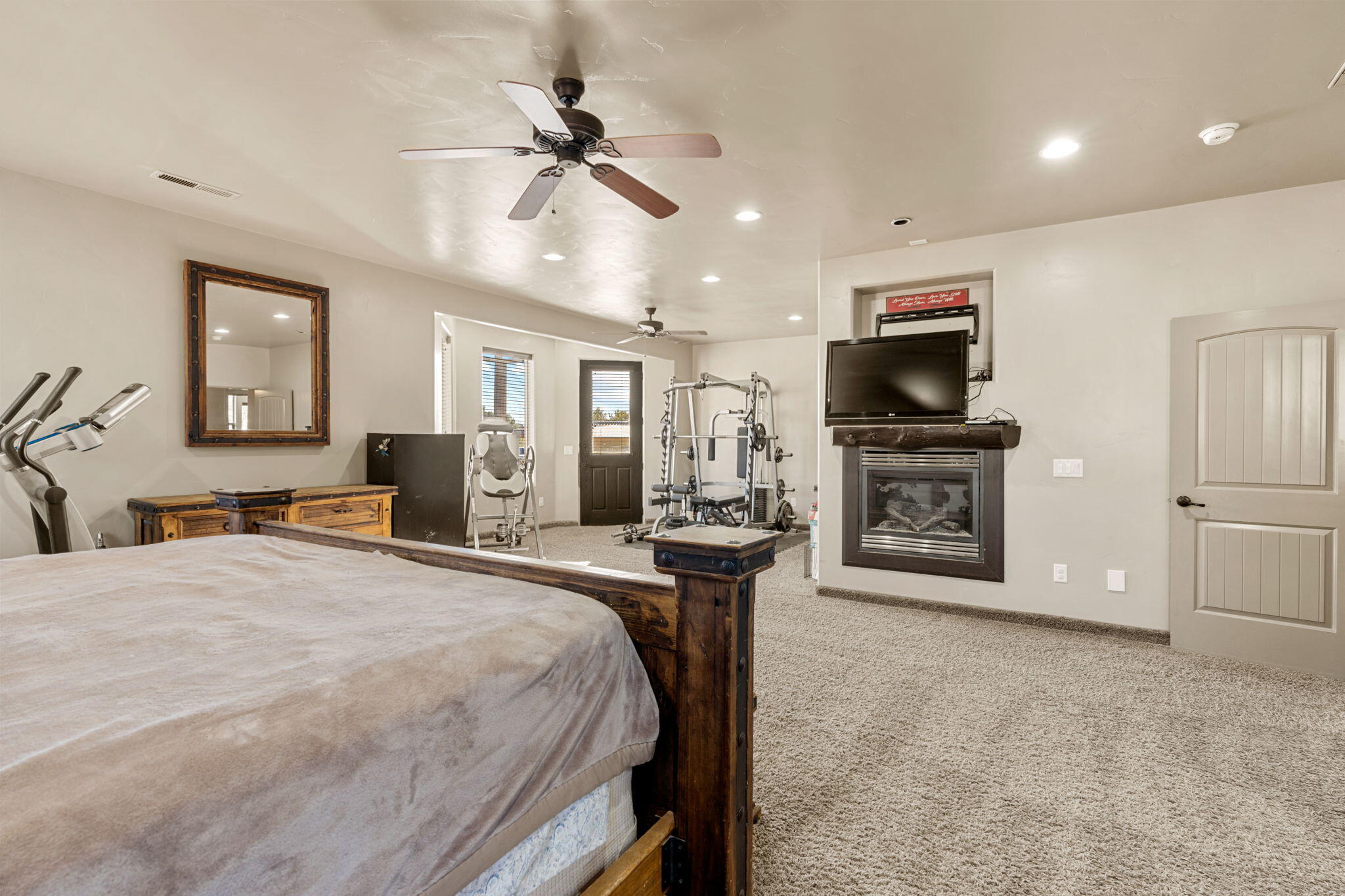 DIAMOND VALLEY ACRES - Residential