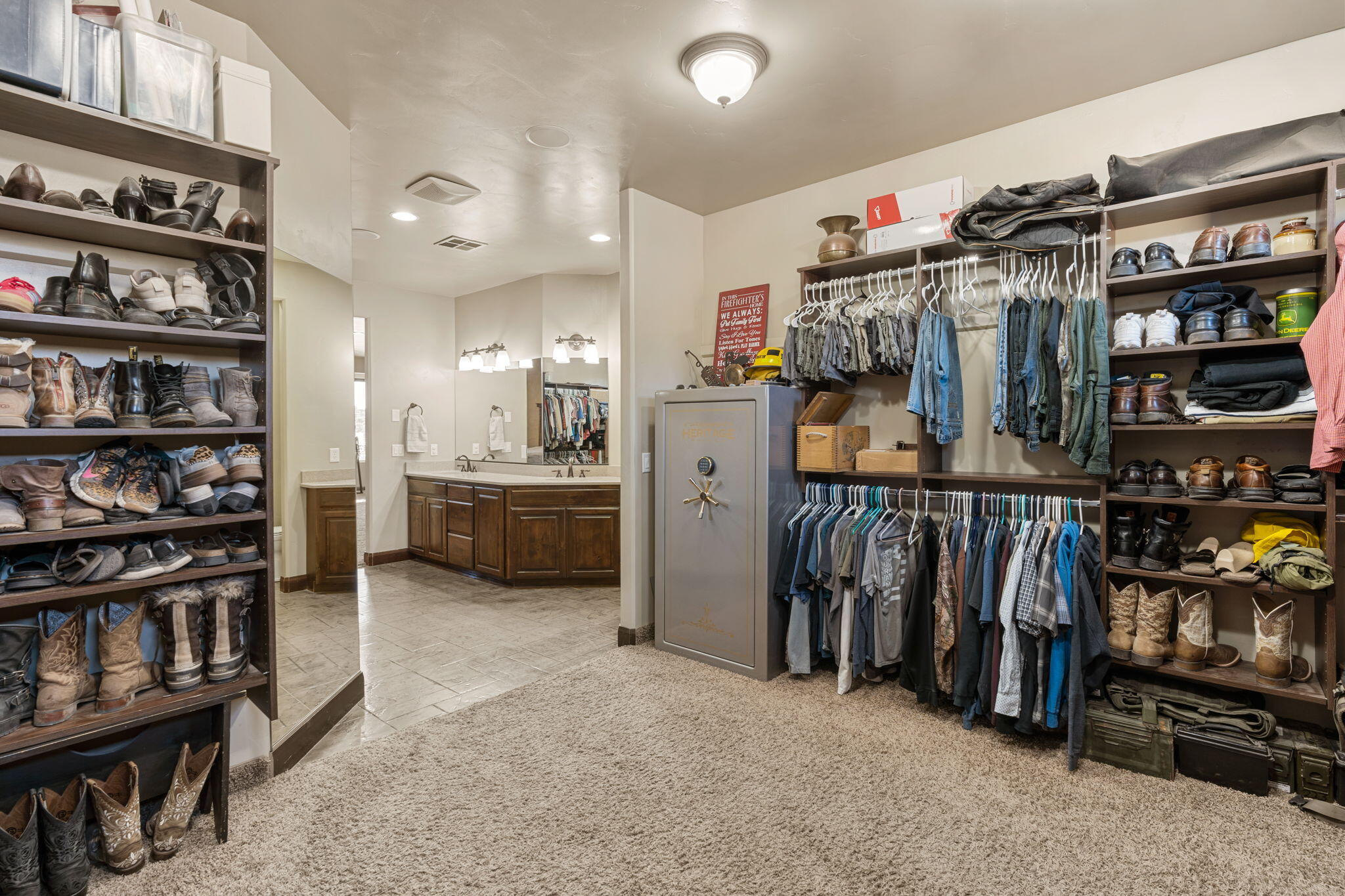 DIAMOND VALLEY ACRES - Residential
