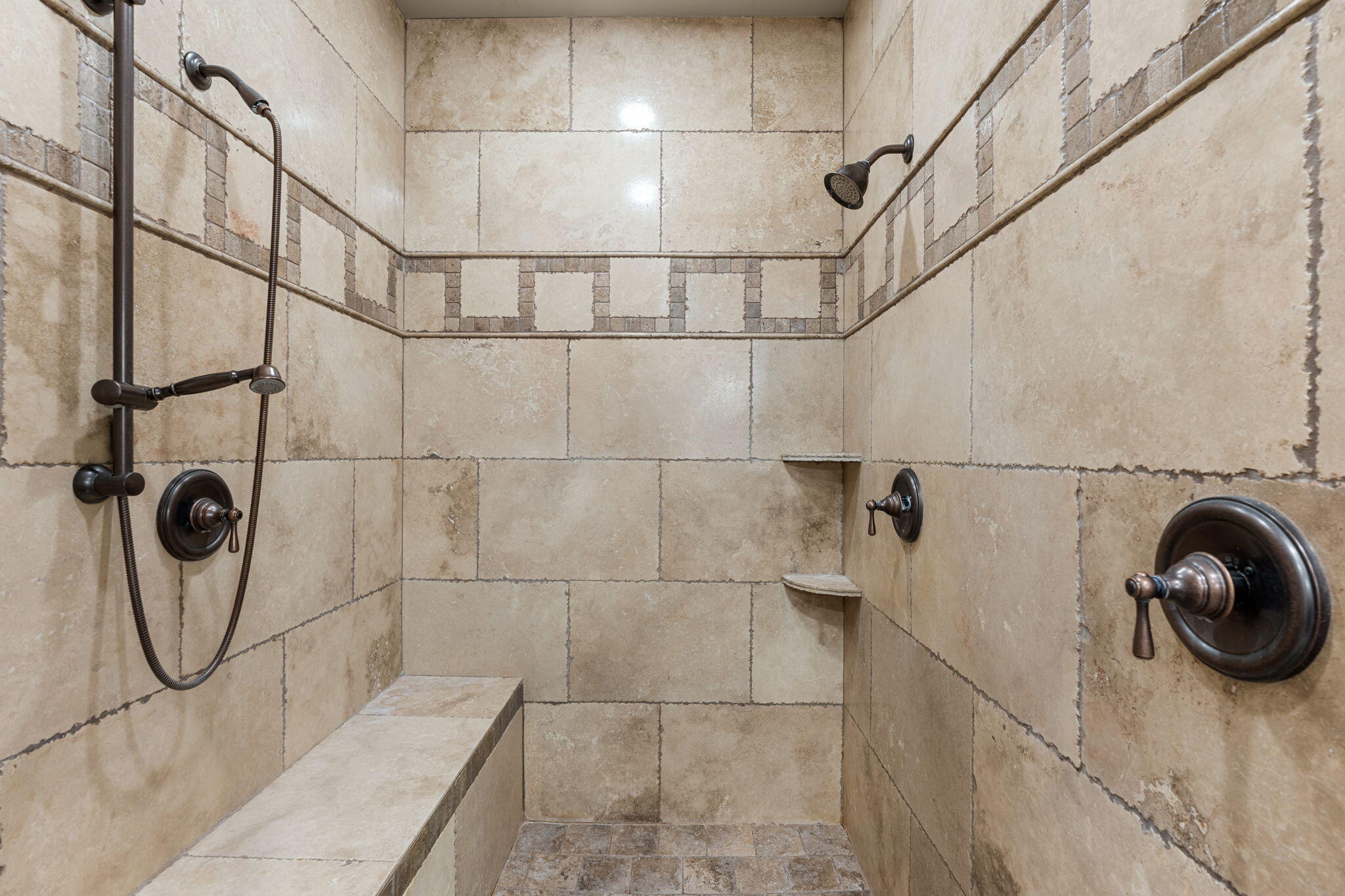 DIAMOND VALLEY ACRES - Residential
