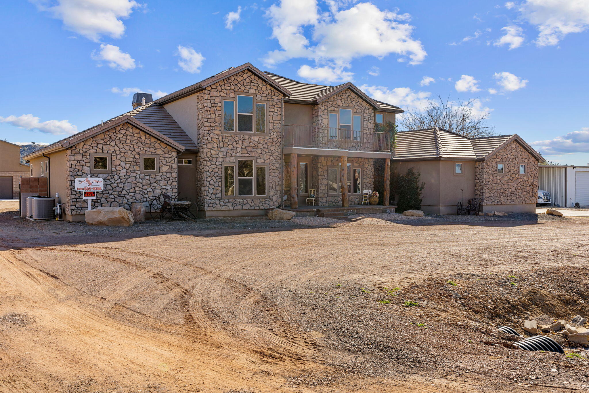 DIAMOND VALLEY ACRES - Residential