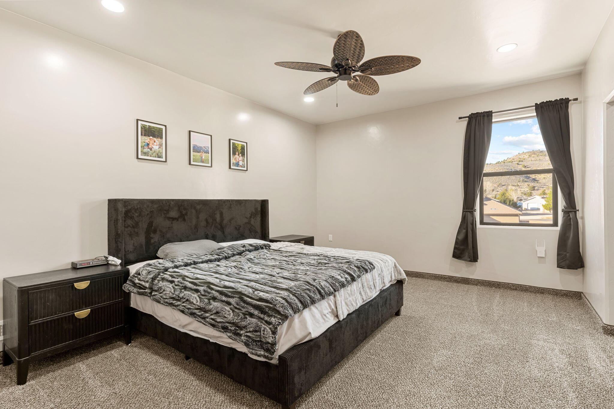 DIAMOND VALLEY ACRES - Residential