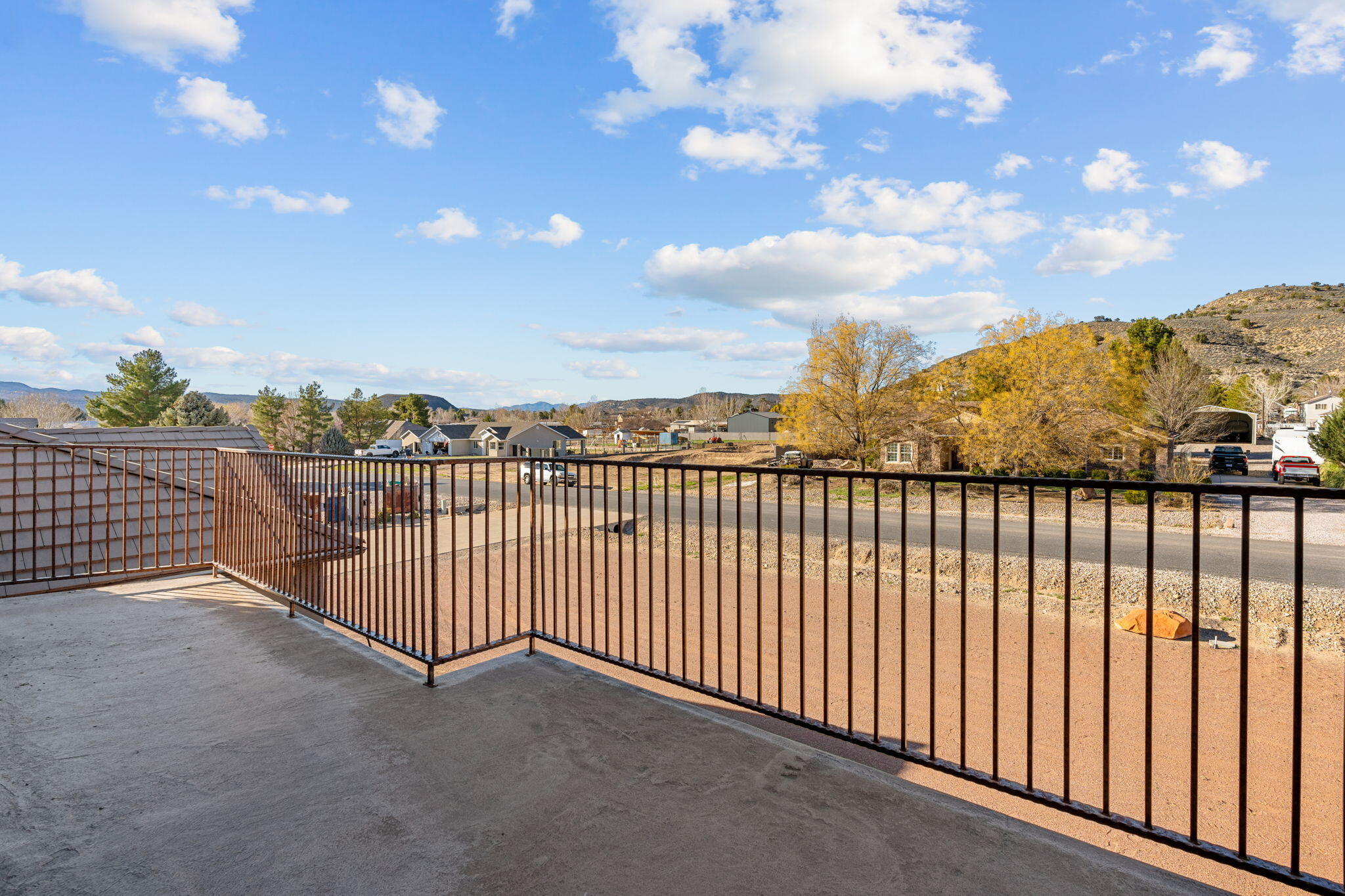 DIAMOND VALLEY ACRES - Residential