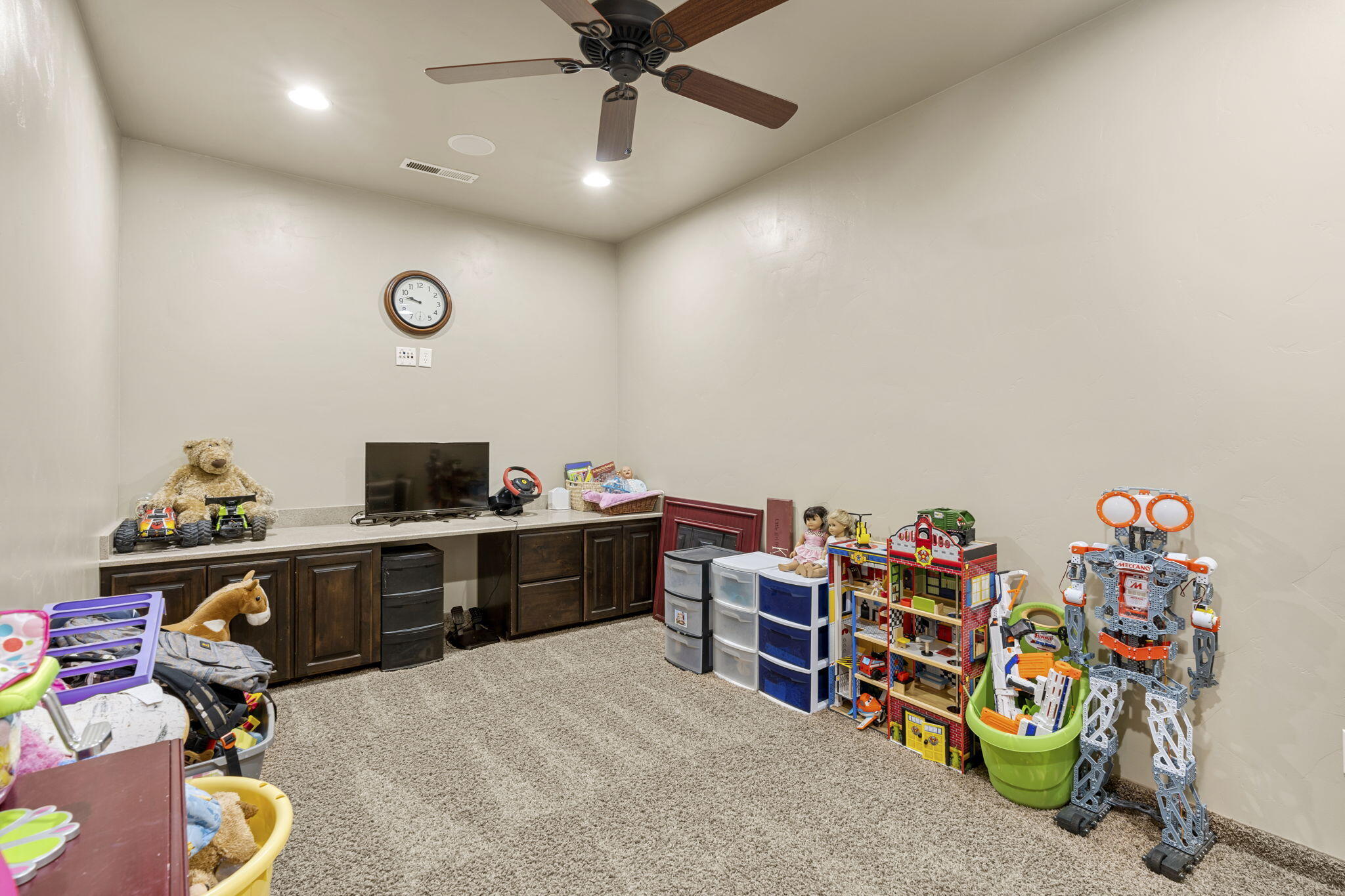 DIAMOND VALLEY ACRES - Residential