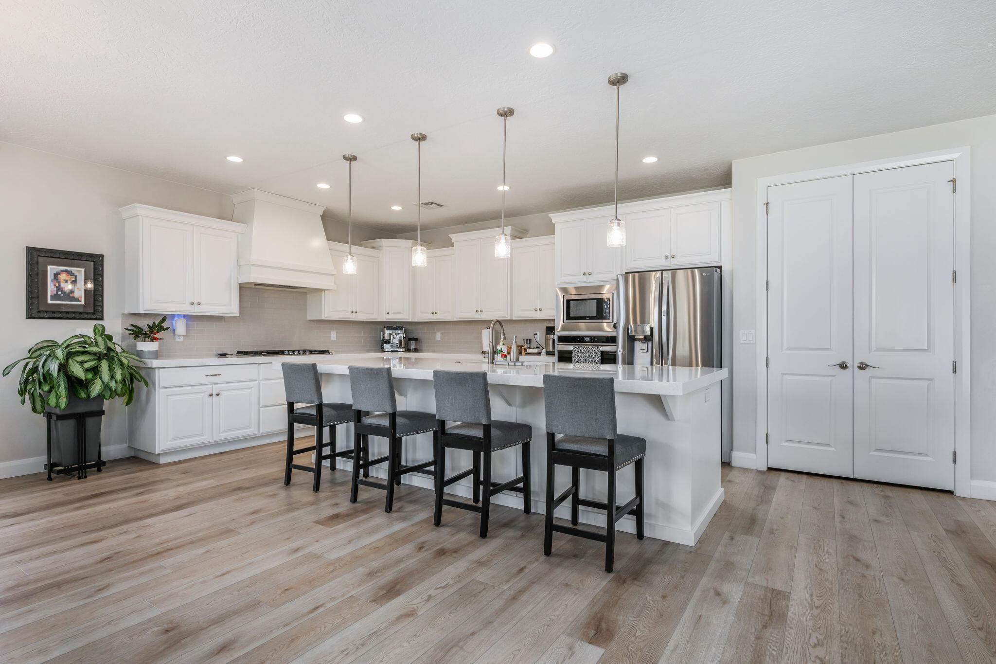 VIEWS AT CORAL CANYON - Residential