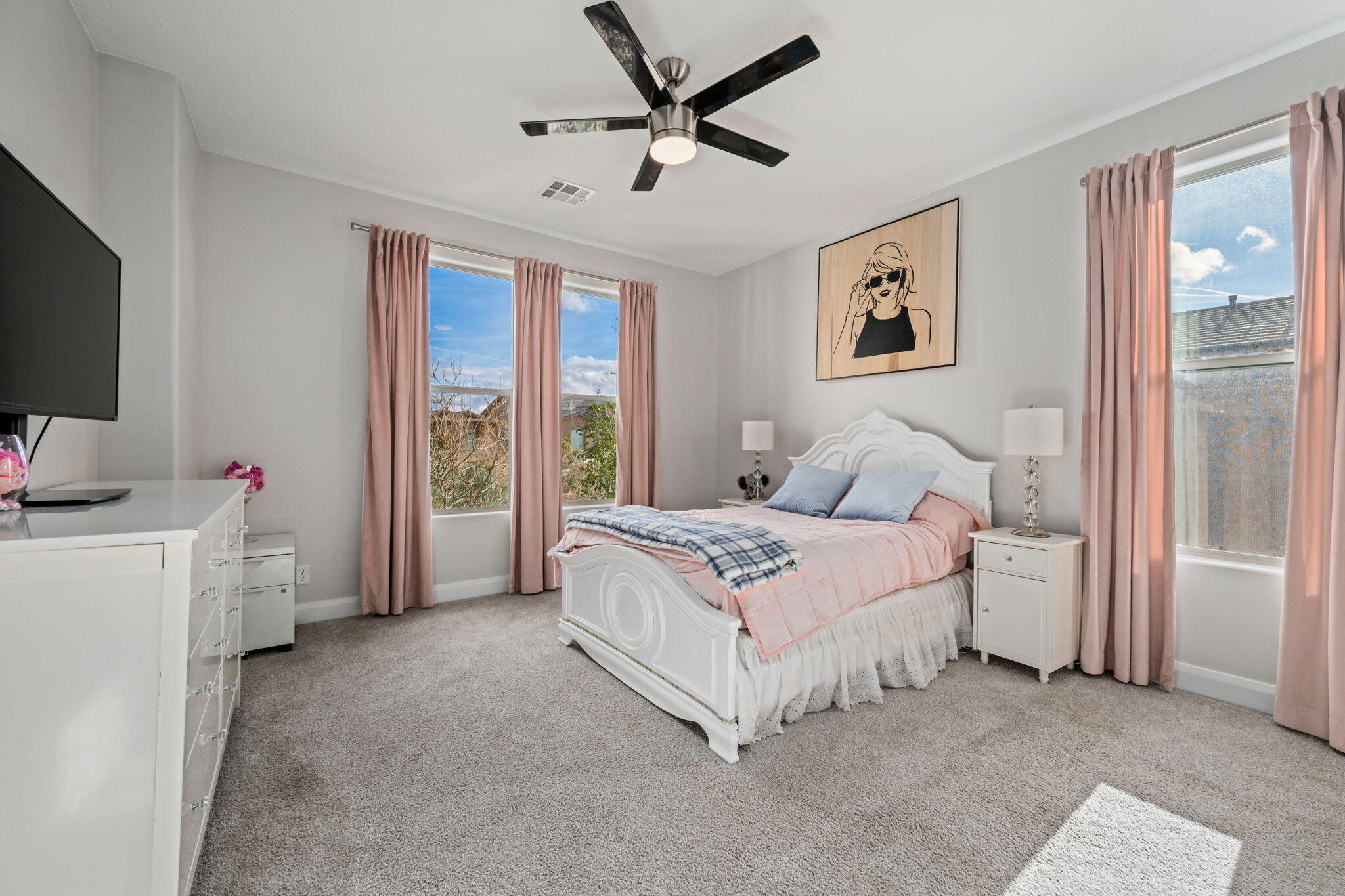 VIEWS AT CORAL CANYON - Residential