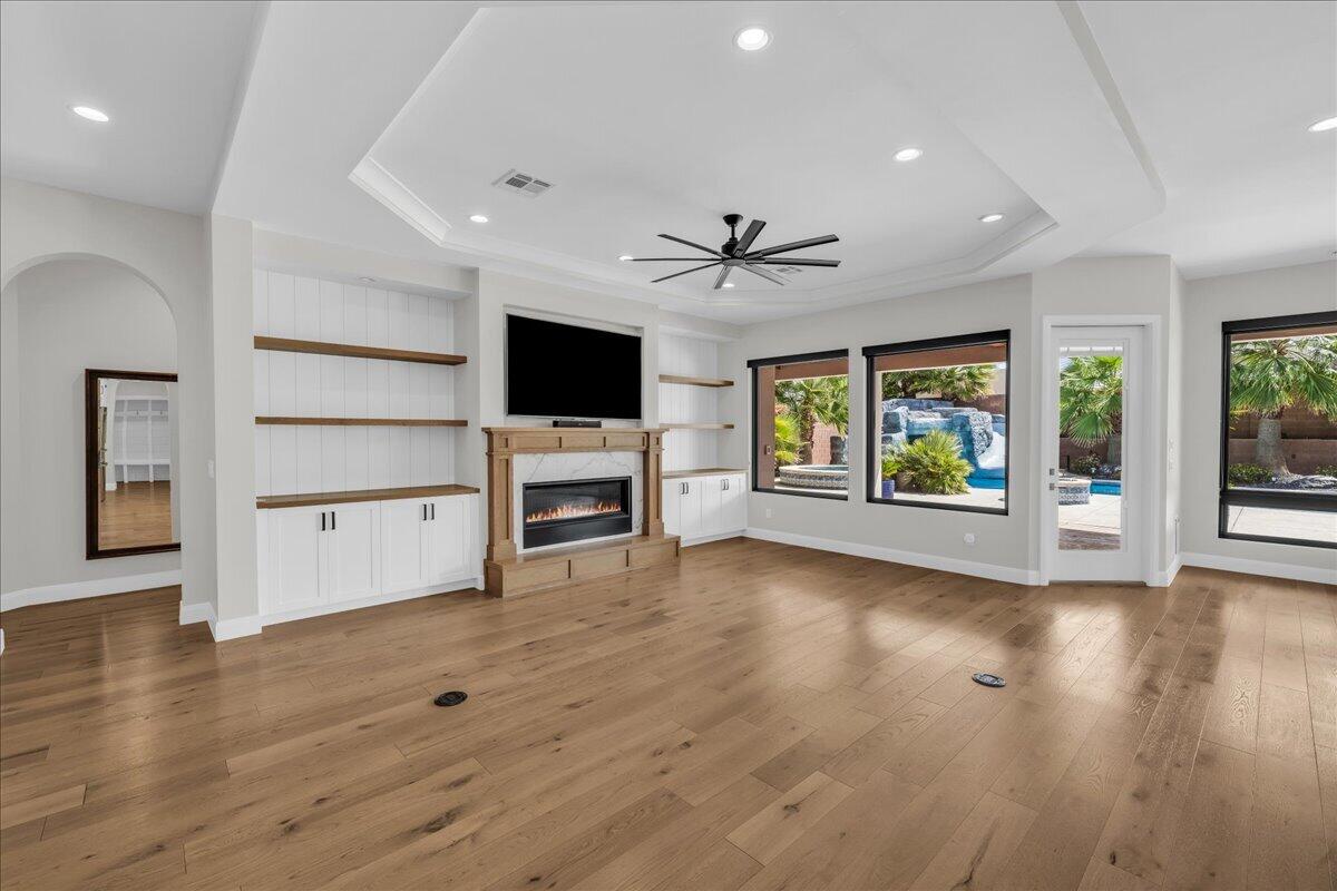 COVE AT LITTLE VALLEY - Residential