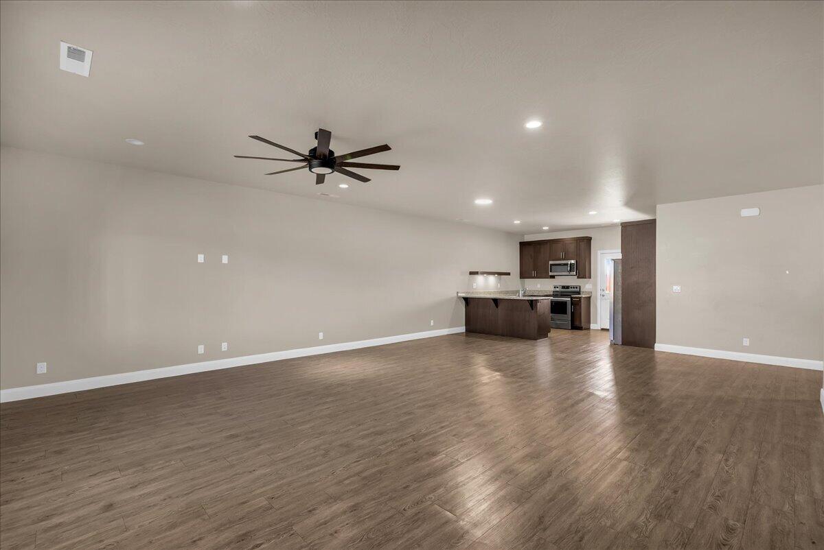 BEST ACRES TOWNHOMES - Residential