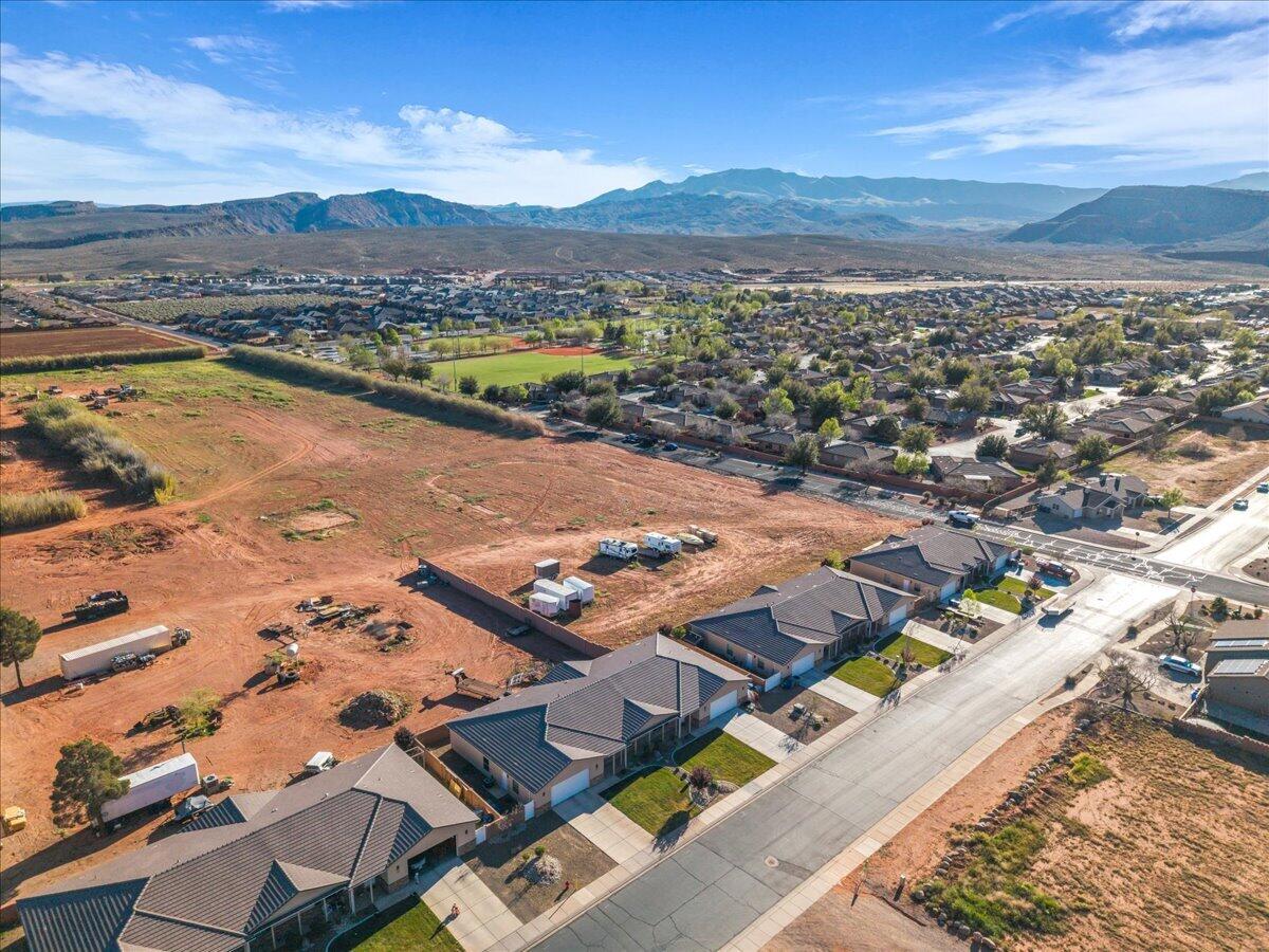 BEST ACRES TOWNHOMES - Residential
