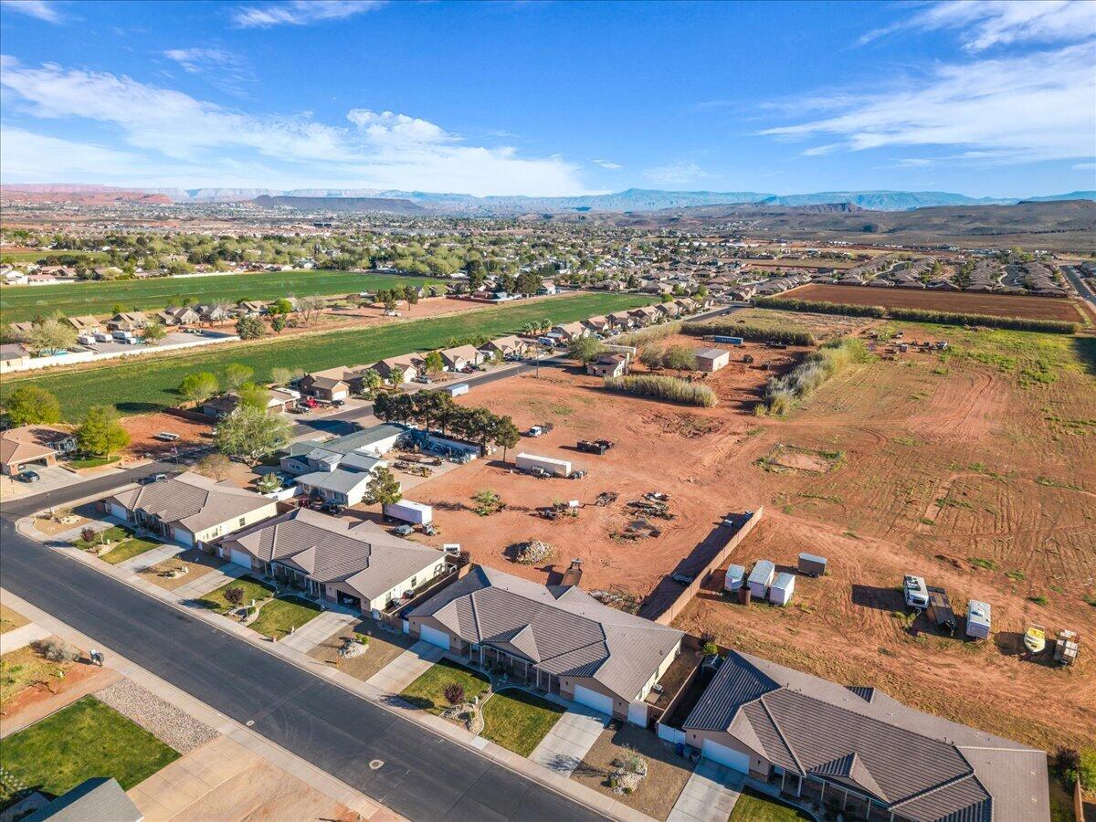 BEST ACRES TOWNHOMES - Residential