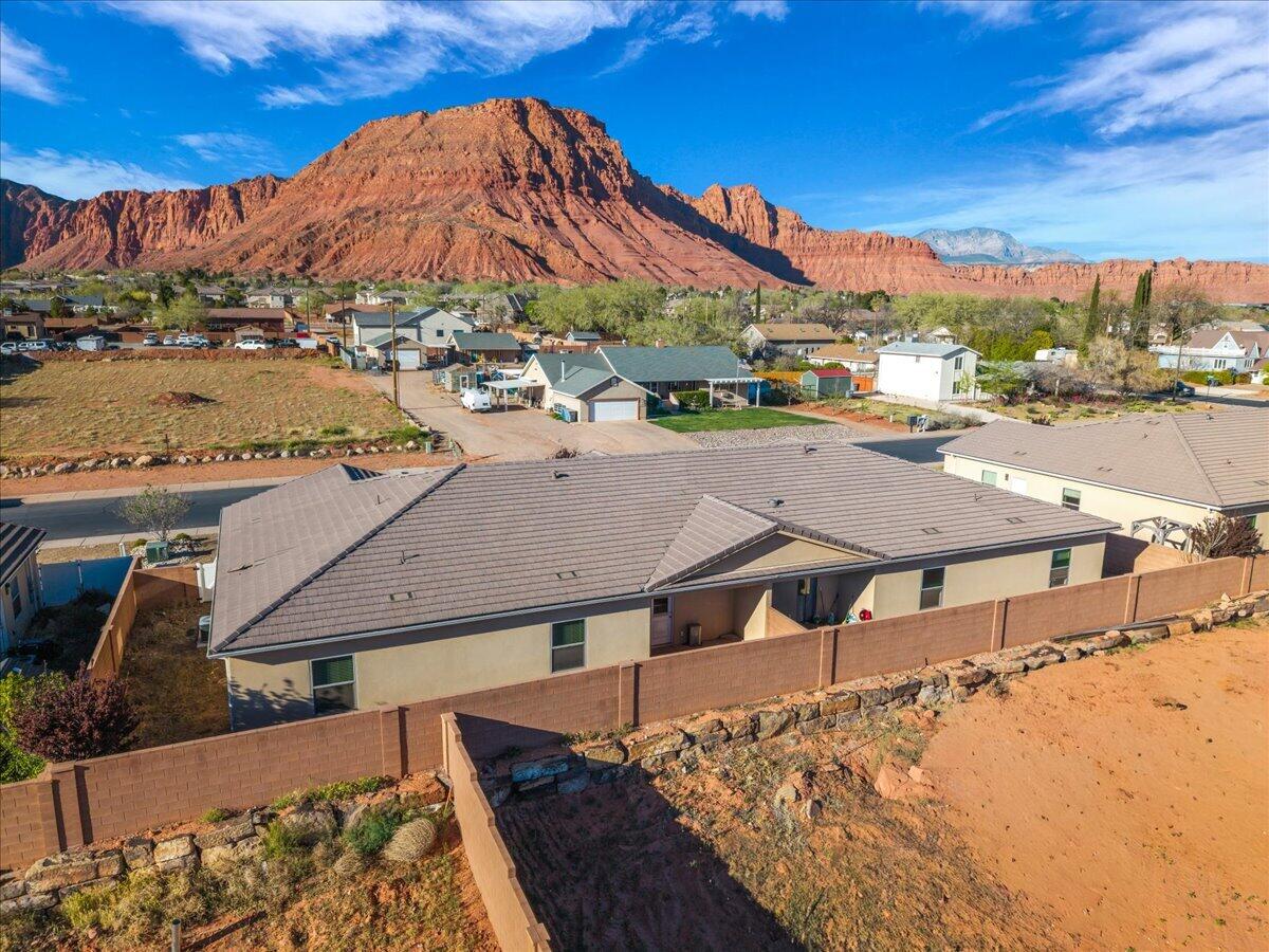BEST ACRES TOWNHOMES - Residential