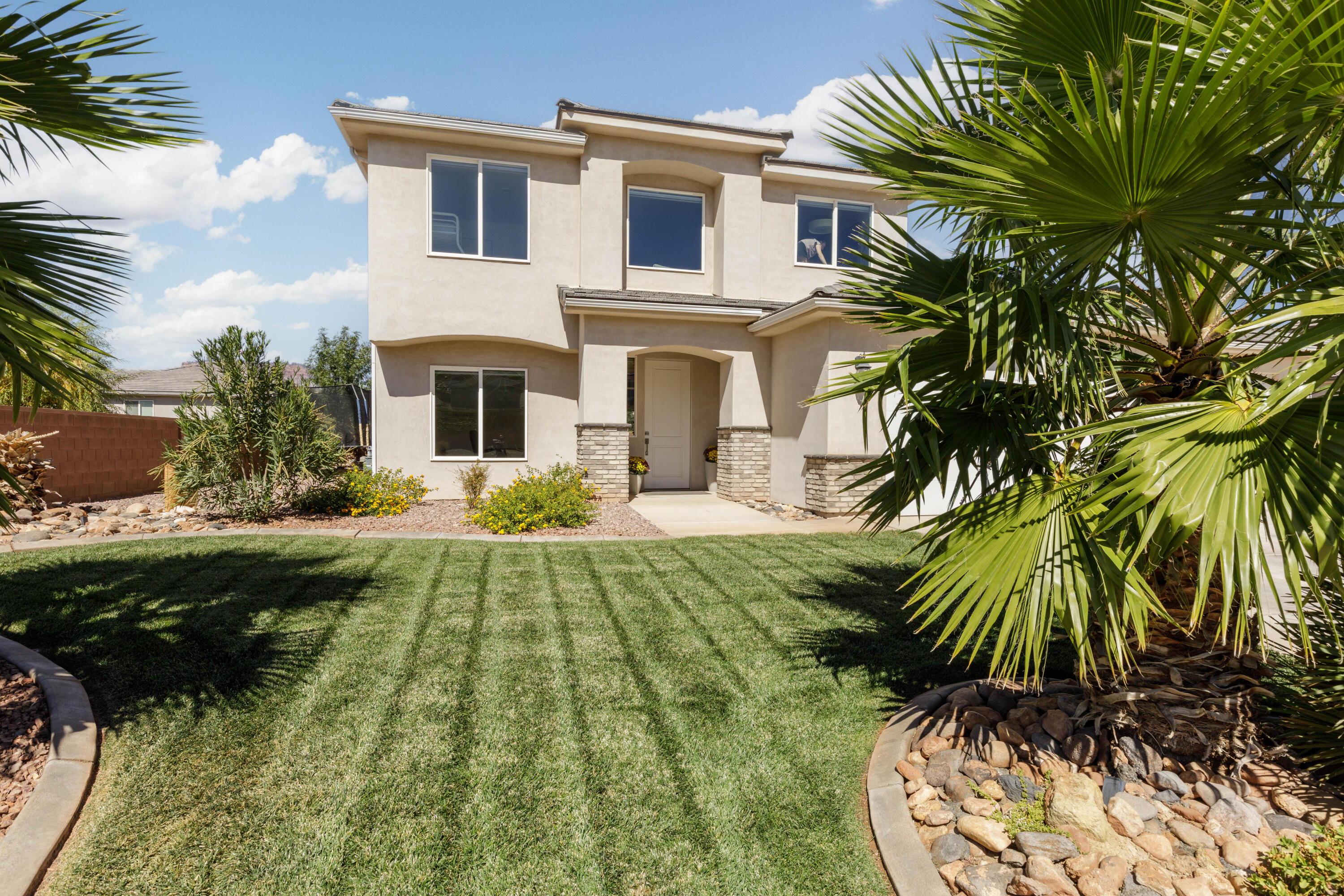 SEQUOIA ESTATES - Residential