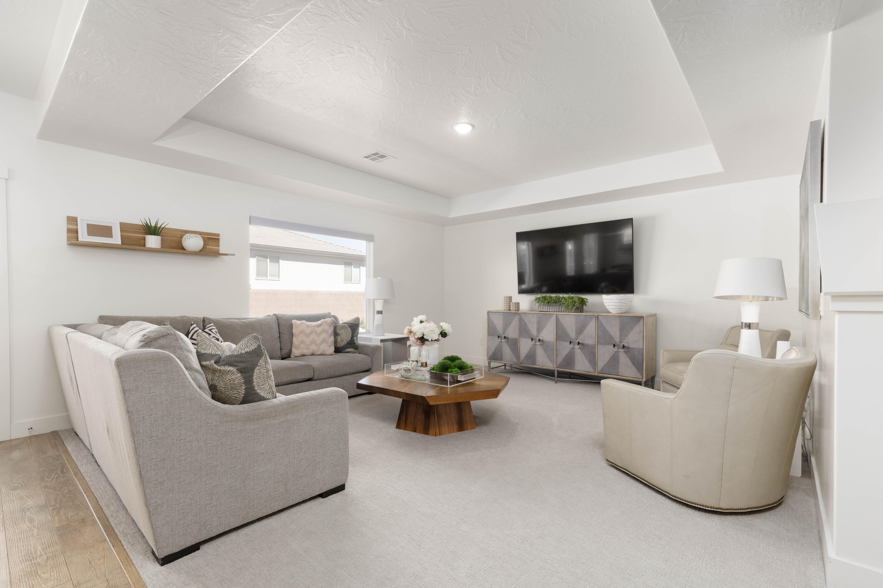 SEQUOIA ESTATES - Residential
