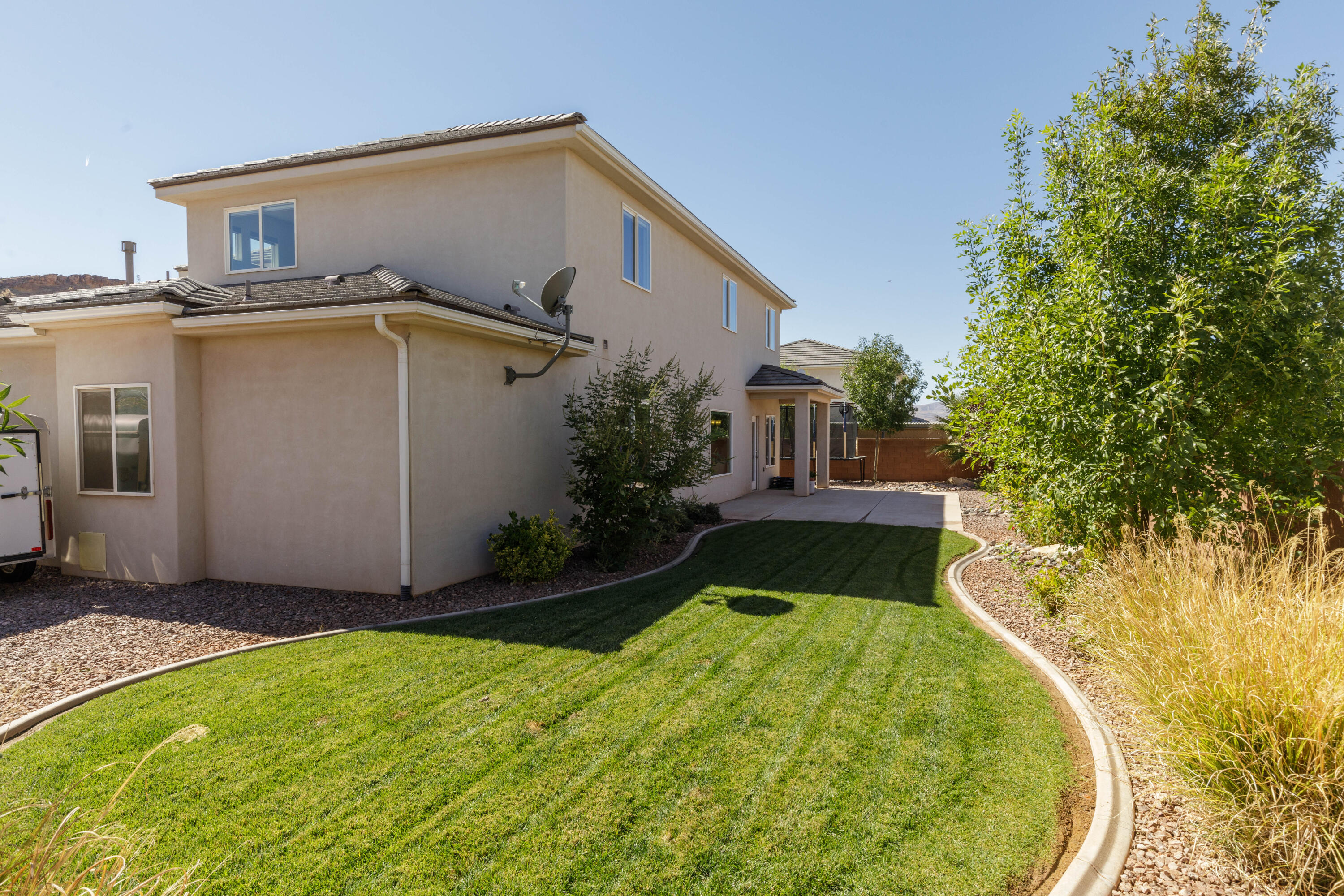 SEQUOIA ESTATES - Residential