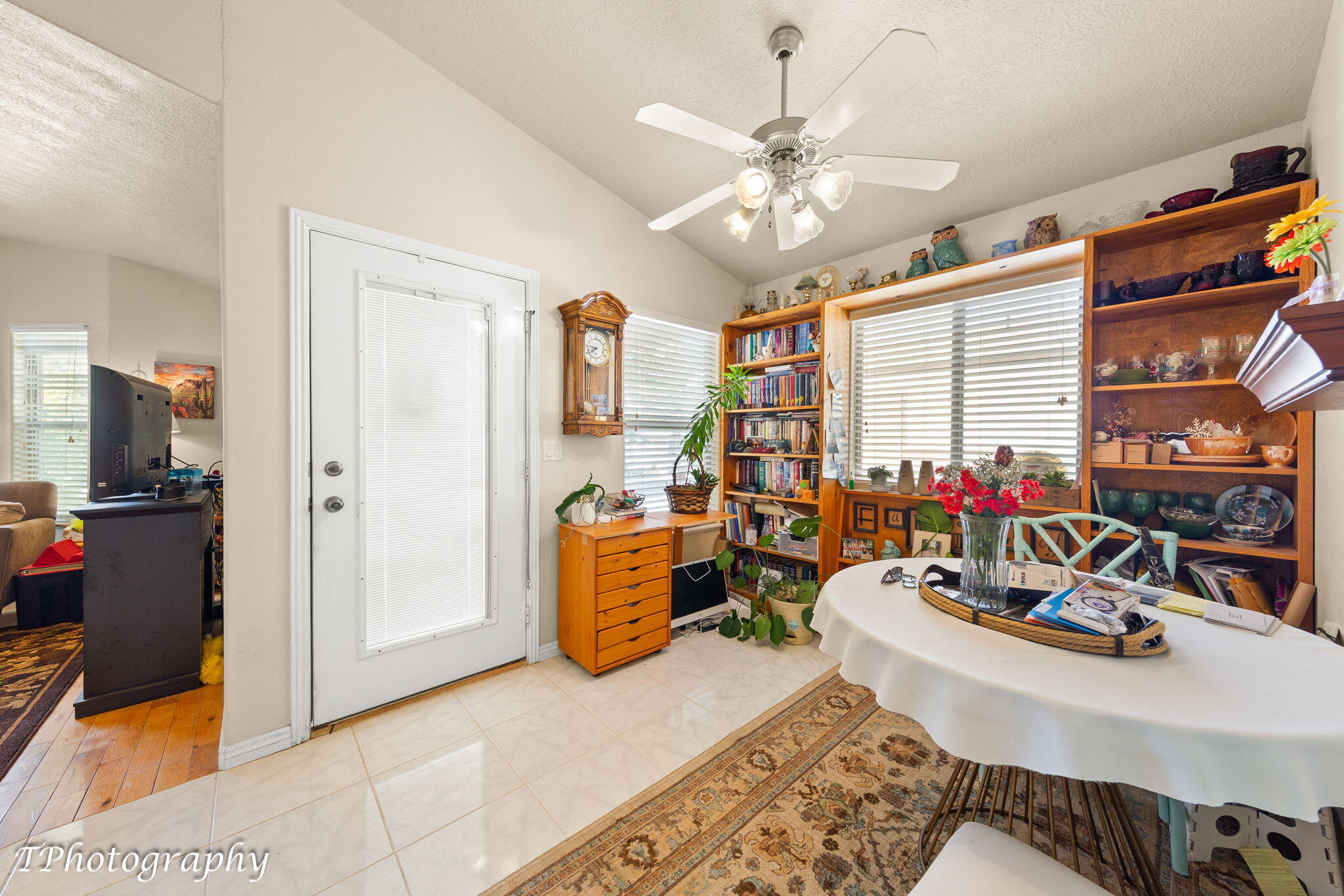 HARRISBURG LAKESIDE ESTATES - Residential