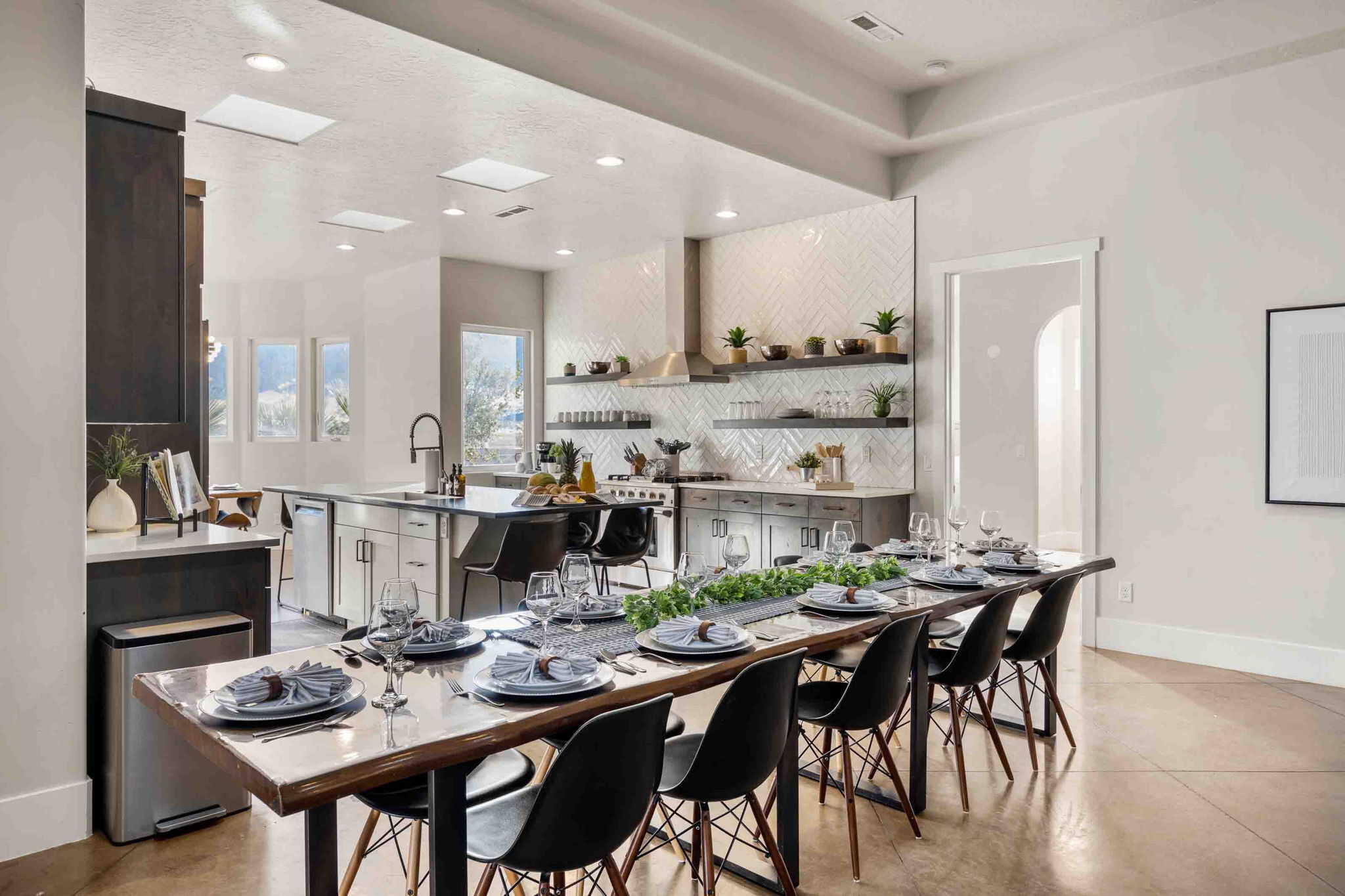 ADOBE HILLS - Residential