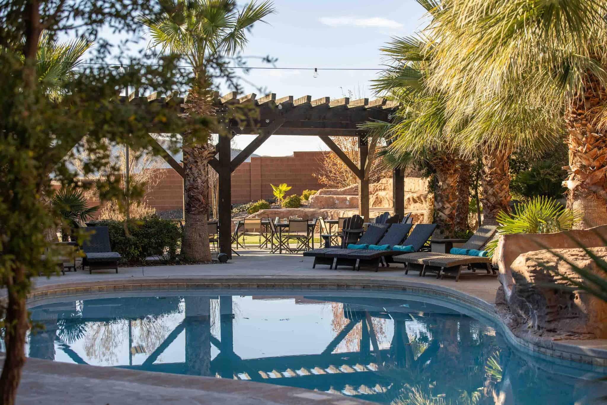 ADOBE HILLS - Residential
