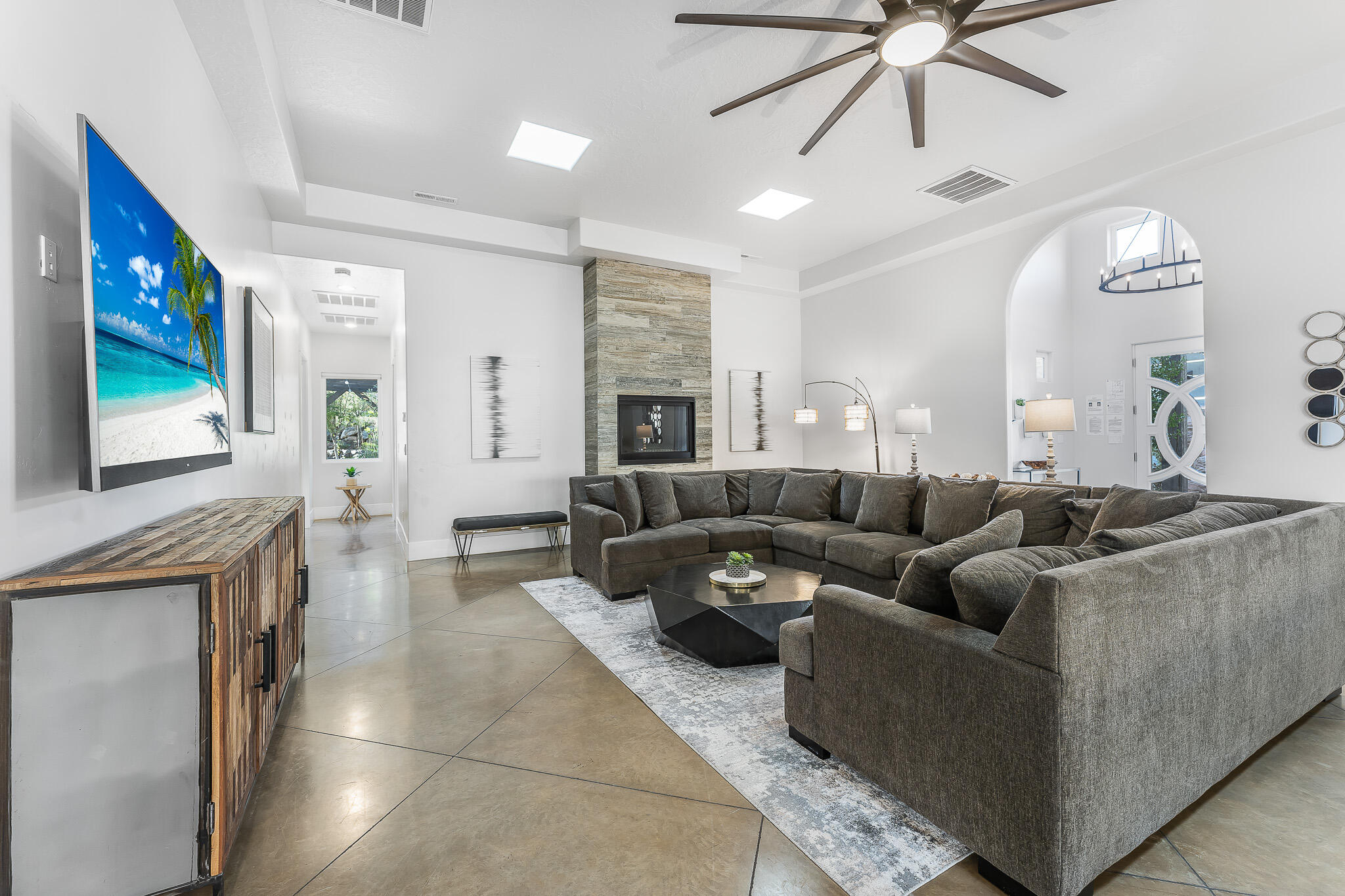ADOBE HILLS - Residential