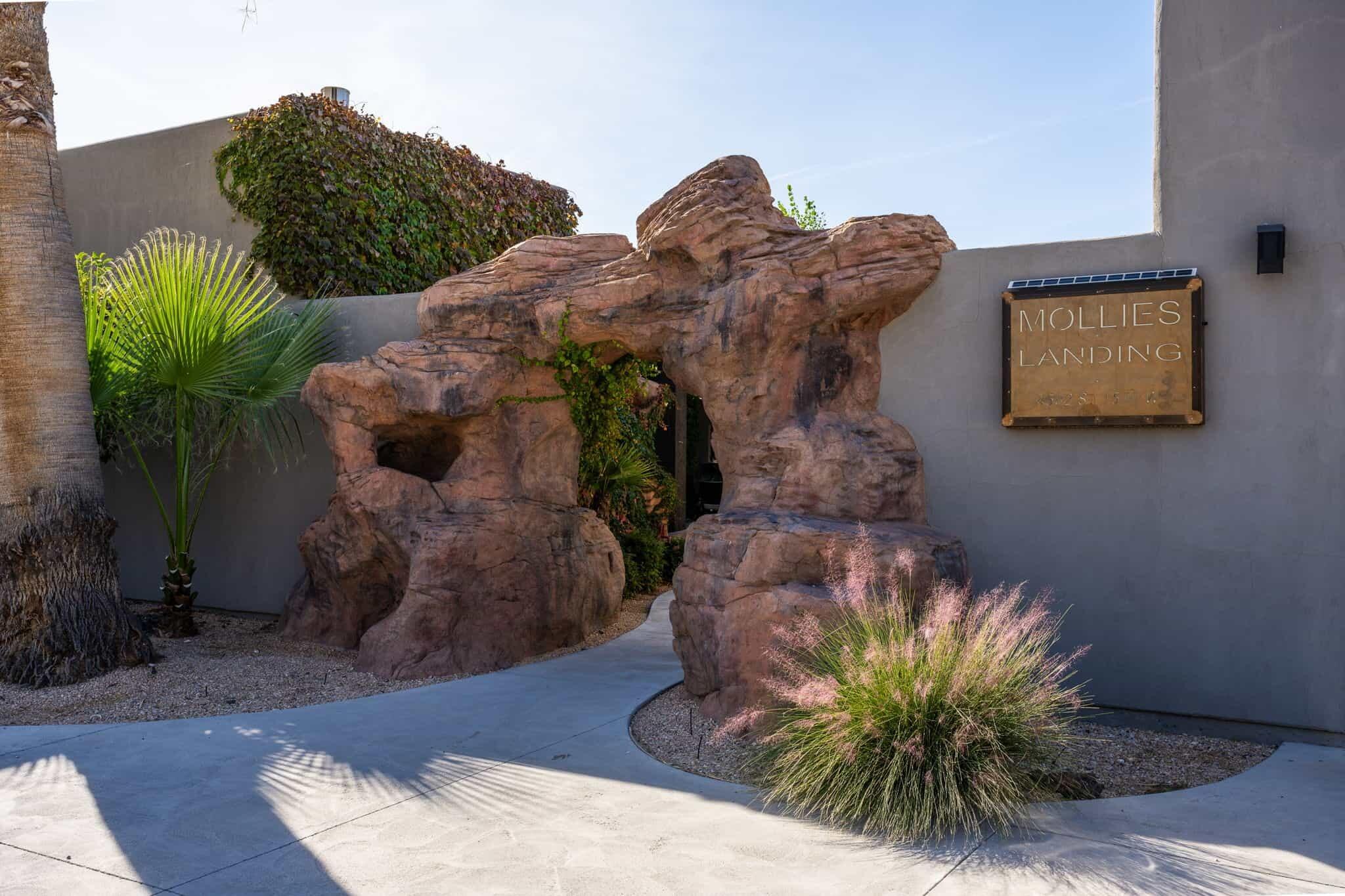 ADOBE HILLS - Residential
