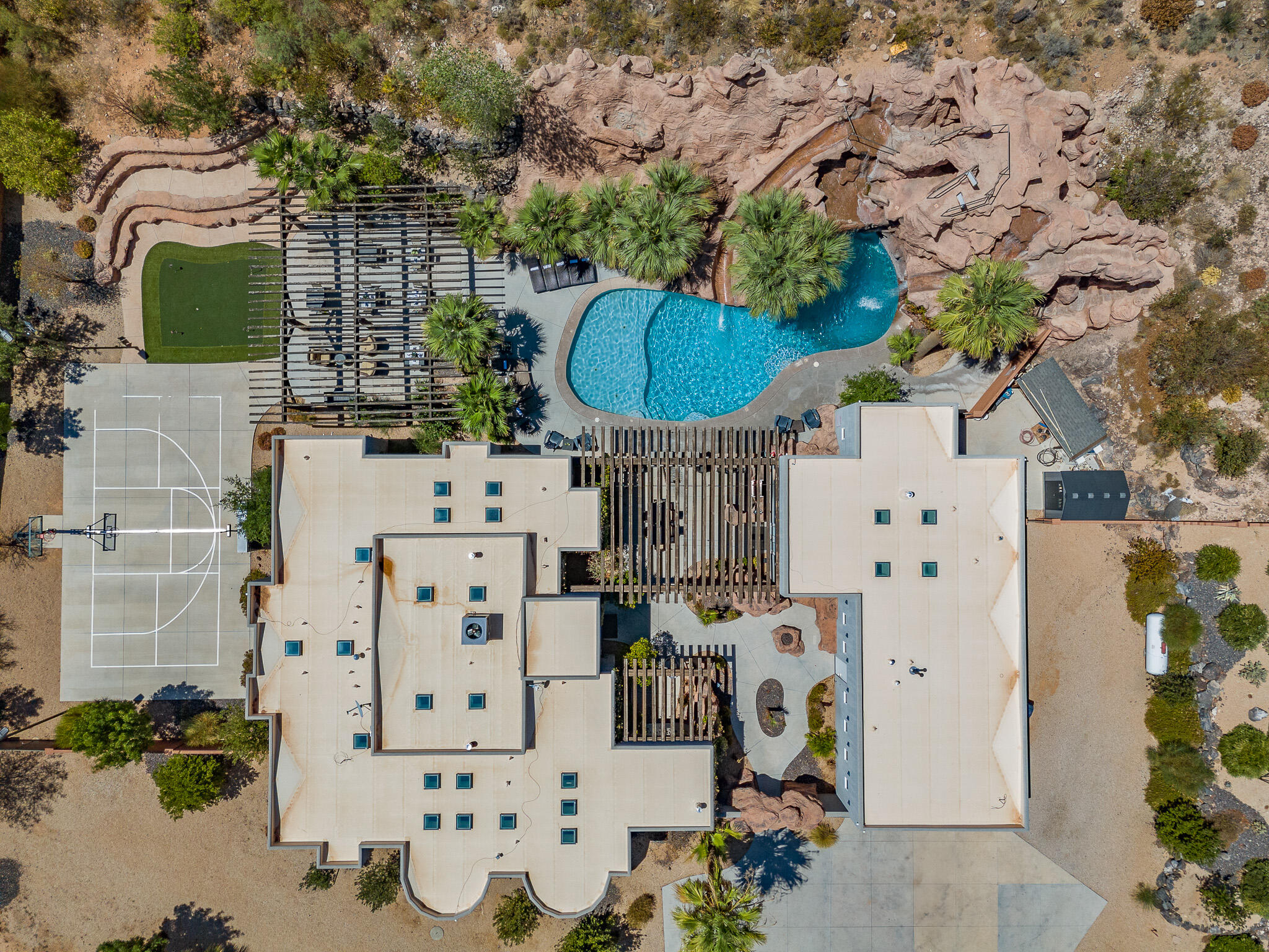ADOBE HILLS - Residential