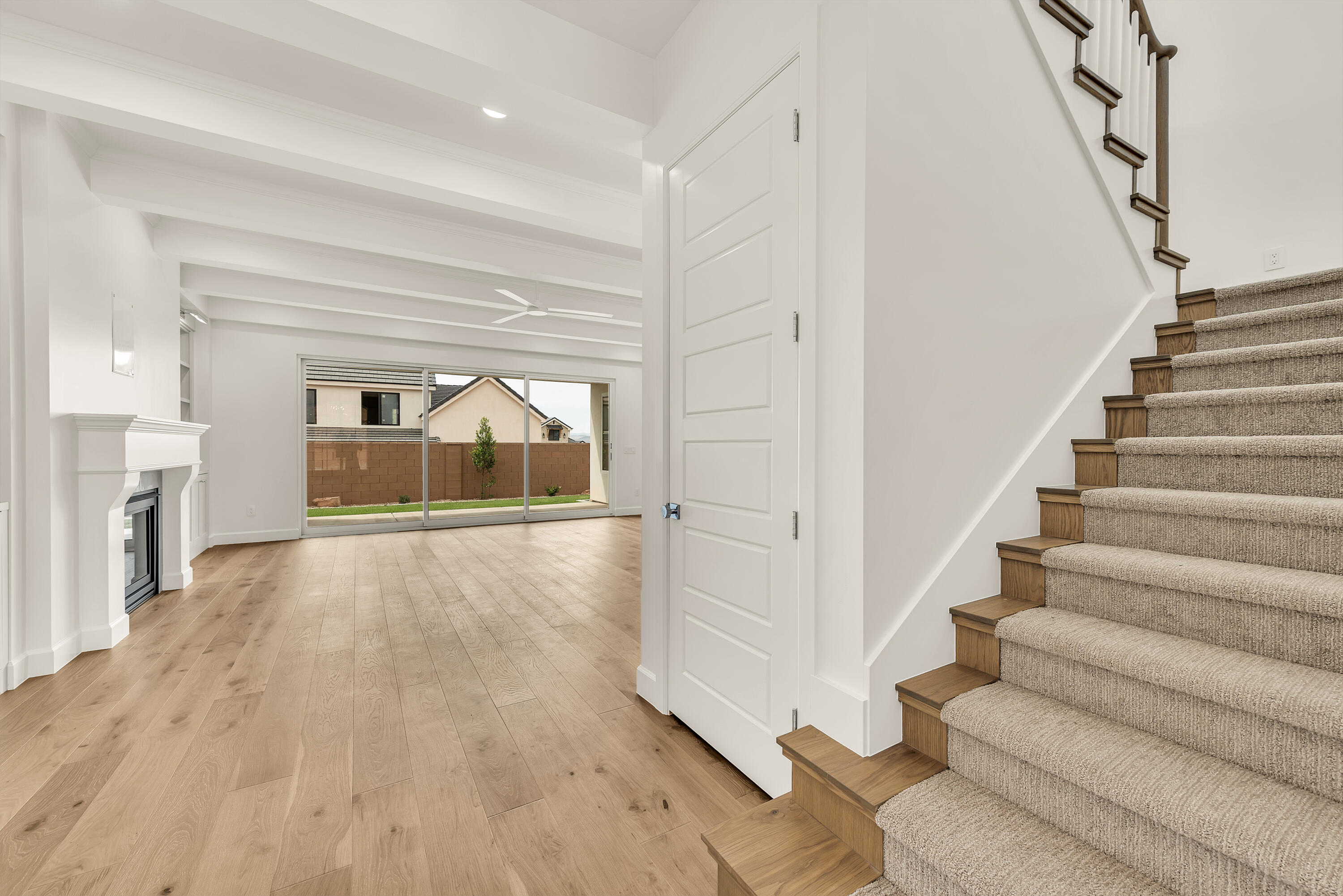TEAKWOOD - Residential