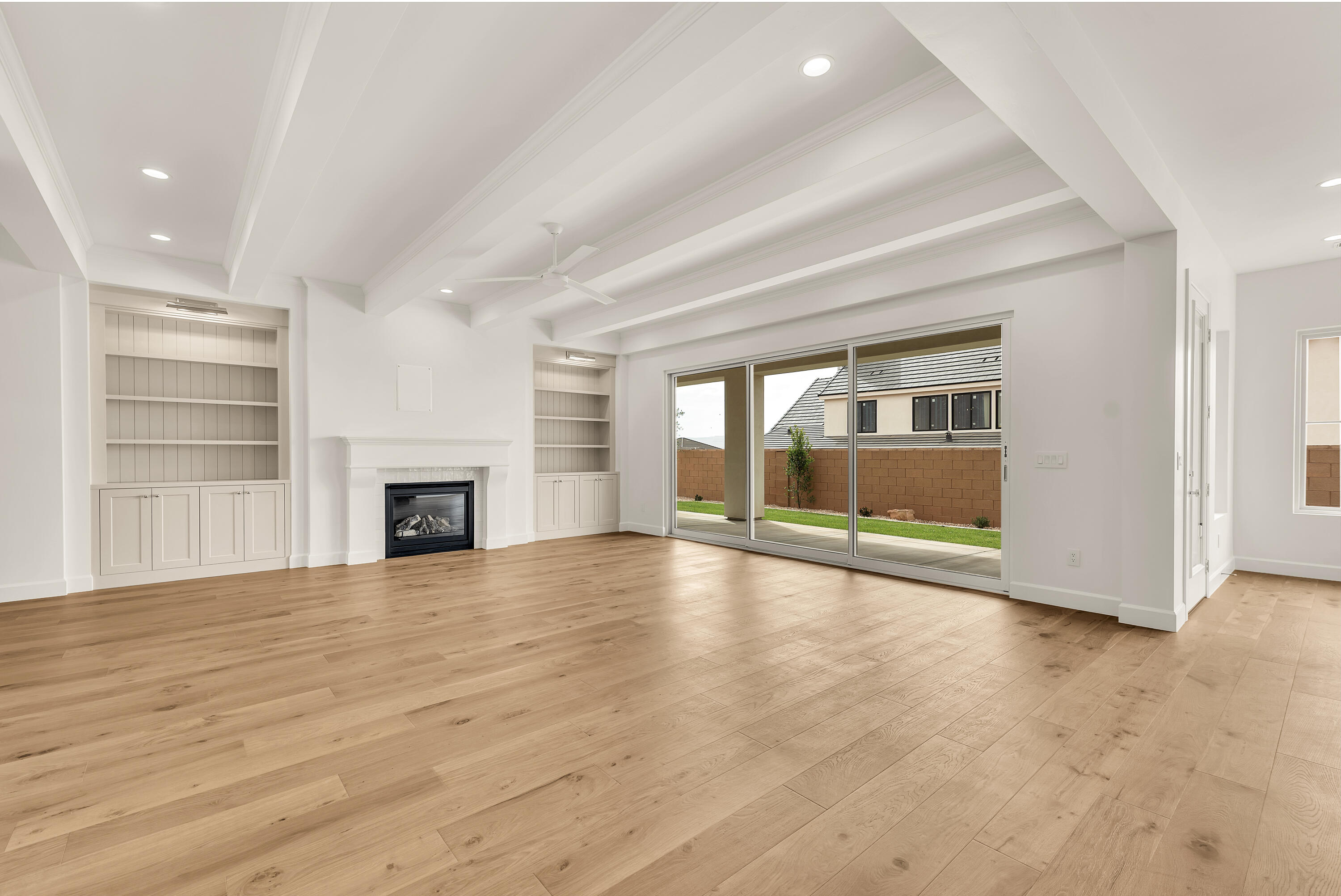 TEAKWOOD - Residential