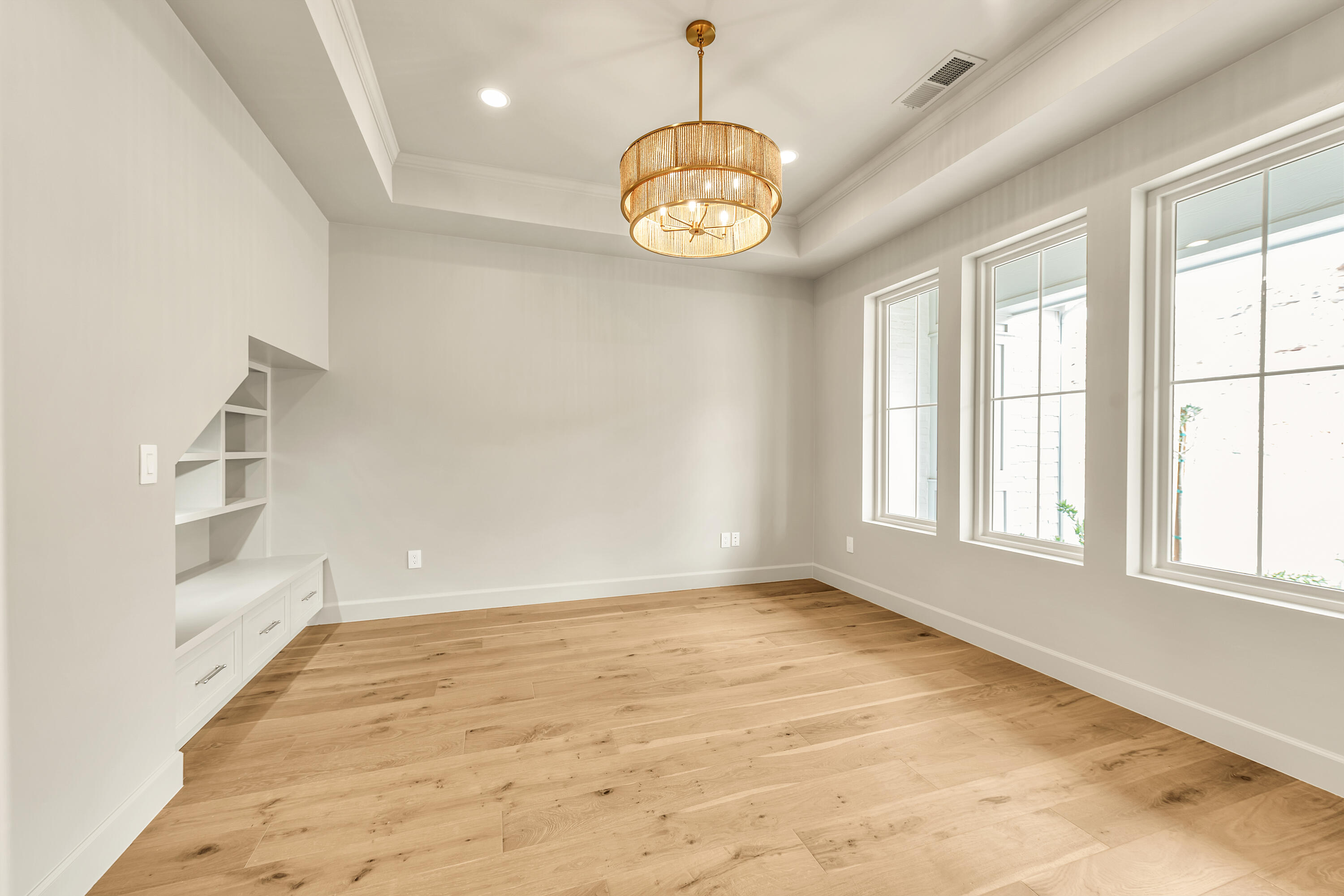 TEAKWOOD - Residential