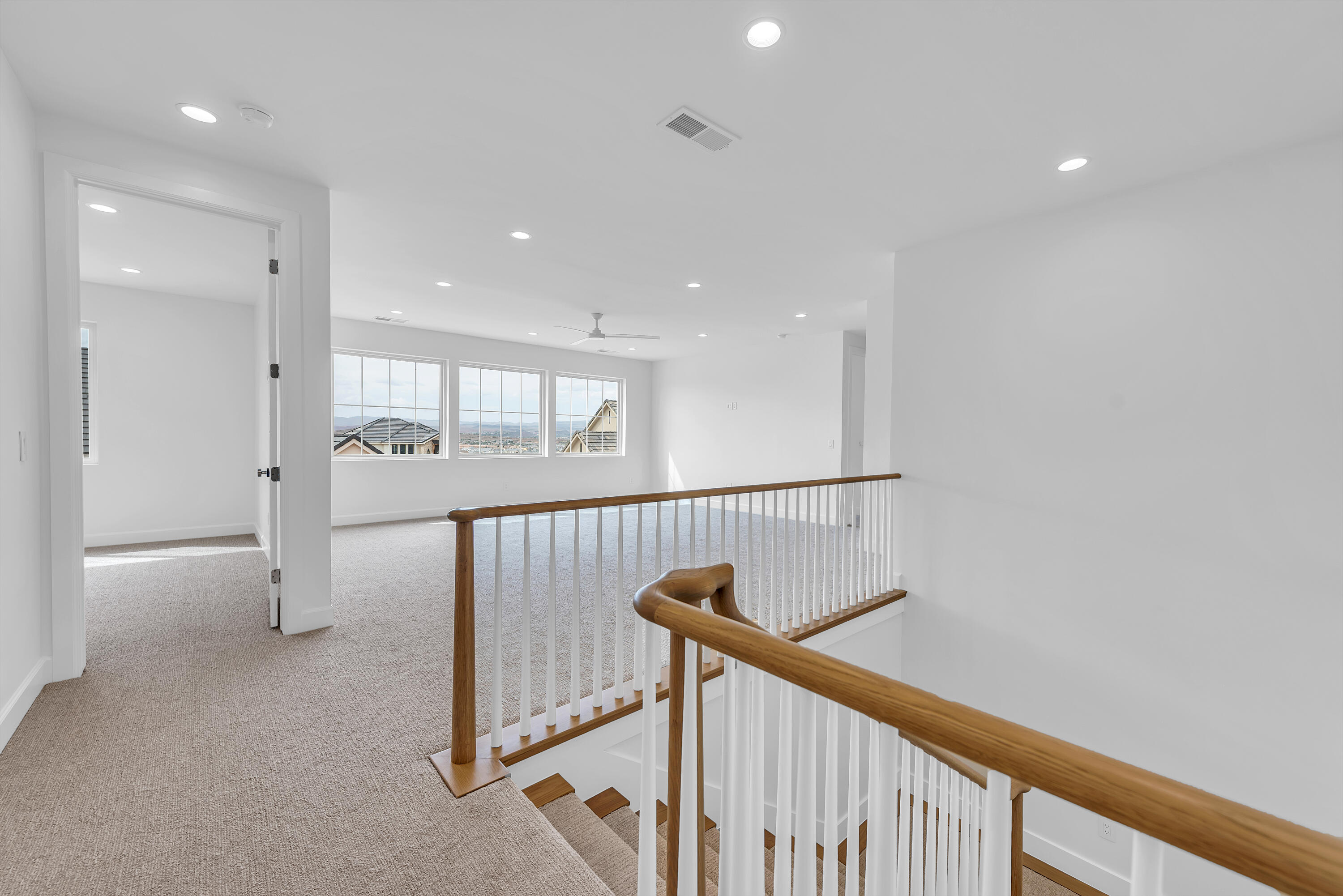 TEAKWOOD - Residential
