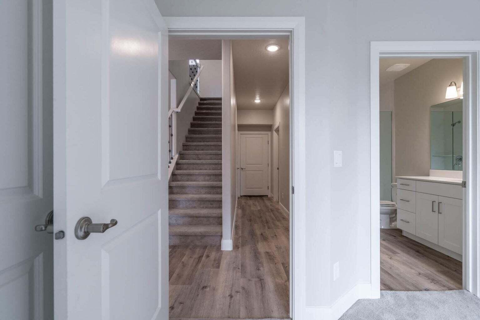 HURRICANE HEIGHTS TOWNHOMES - Residential