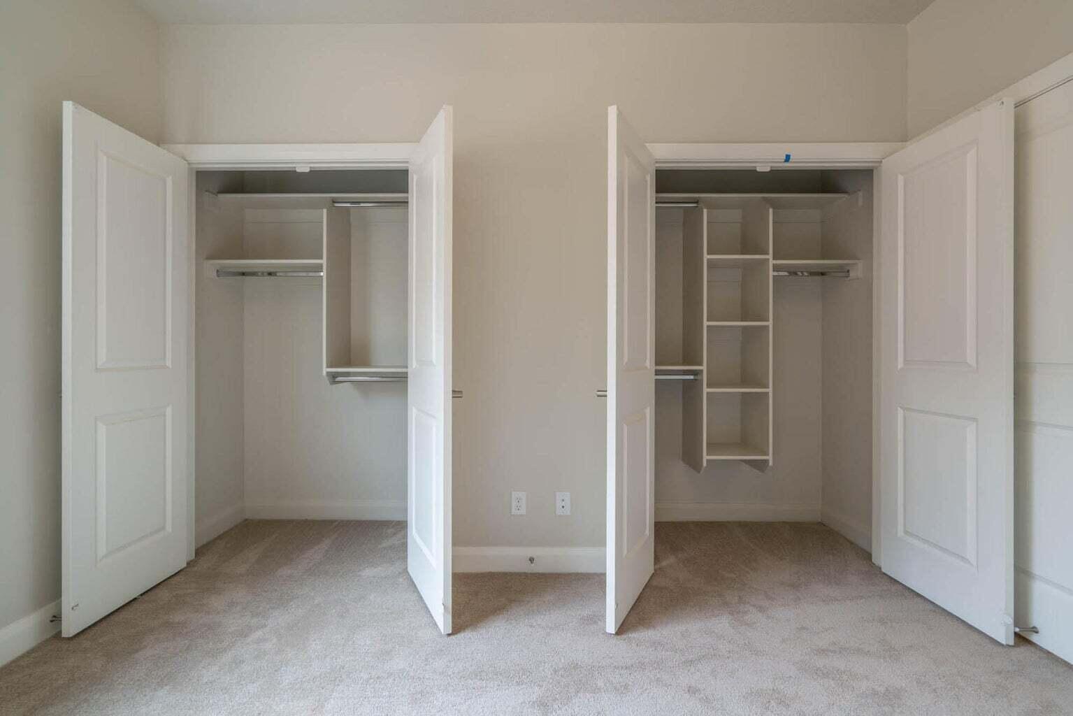 HURRICANE HEIGHTS TOWNHOMES - Residential