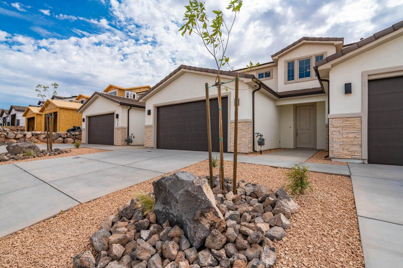 HURRICANE HEIGHTS TOWNHOMES - Residential
