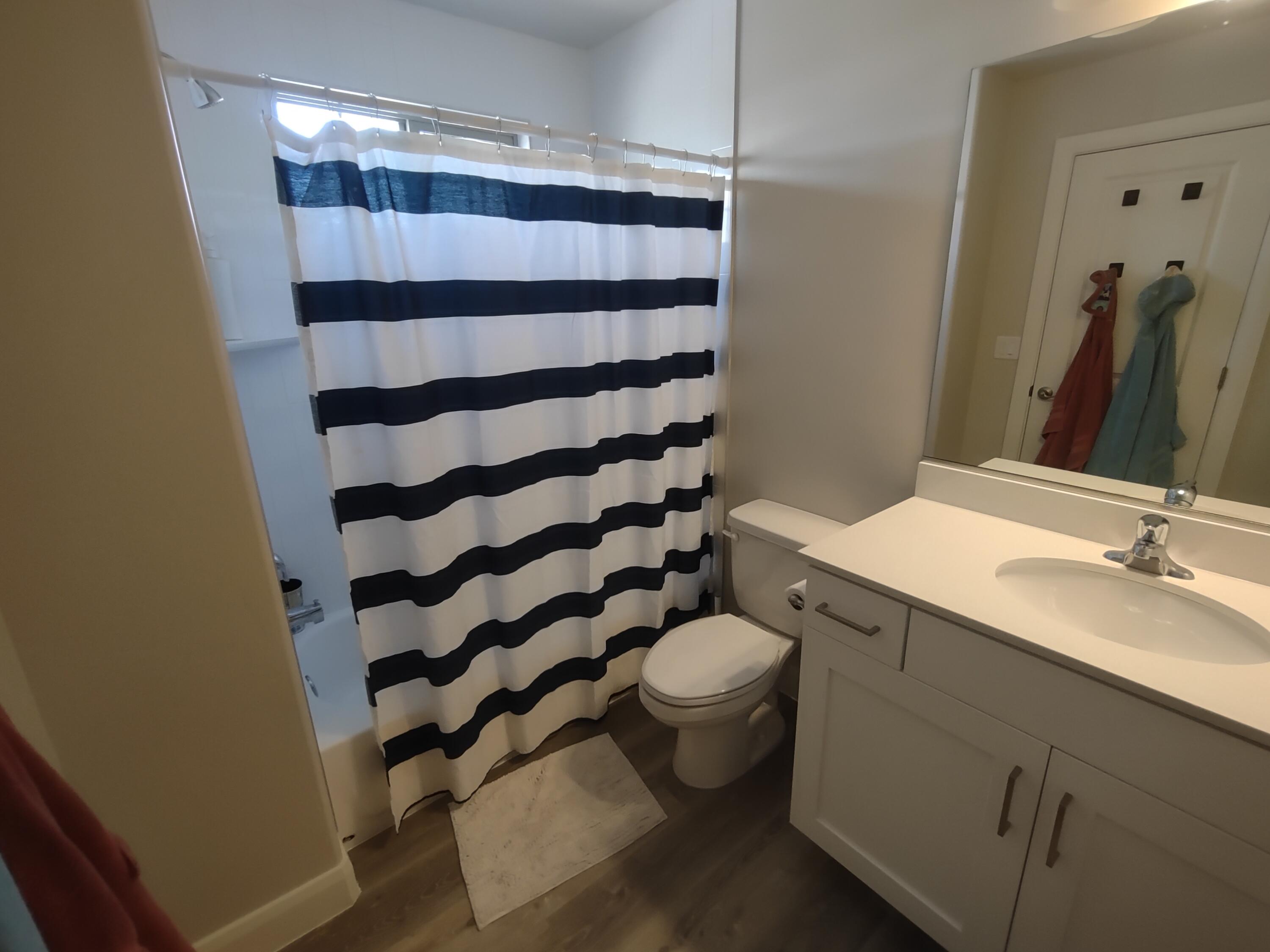 HURRICANE HEIGHTS TOWNHOMES - Residential