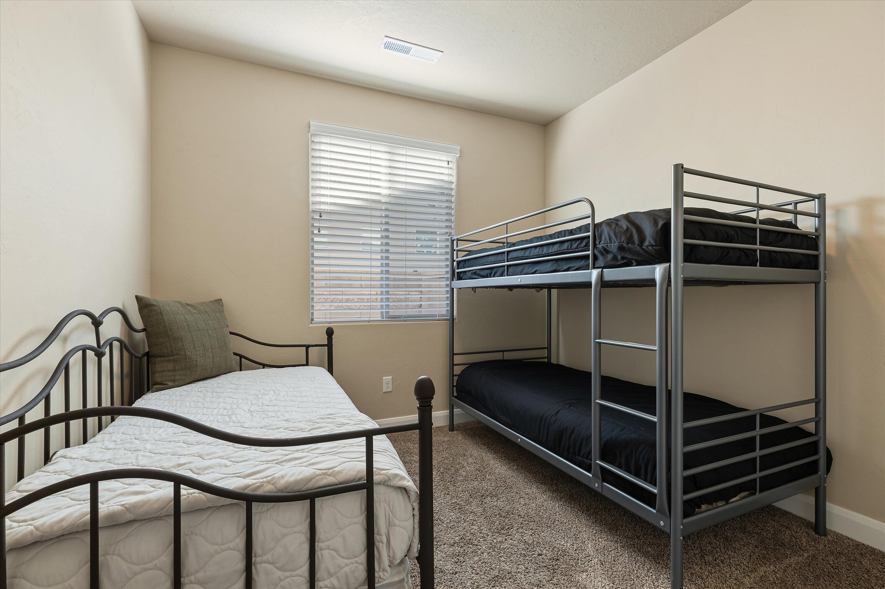 HIGHLAND PARK AT THE CORAL CANYON - Residential