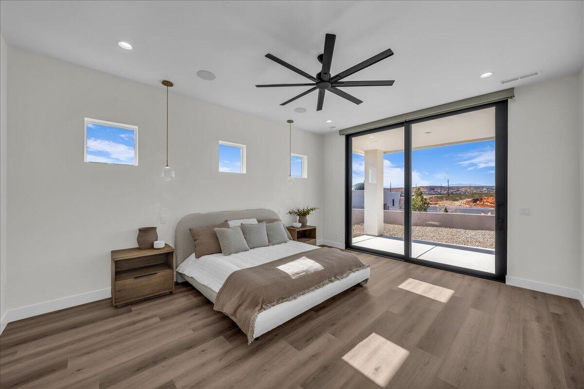 SOLENTE VILLAGE - Residential