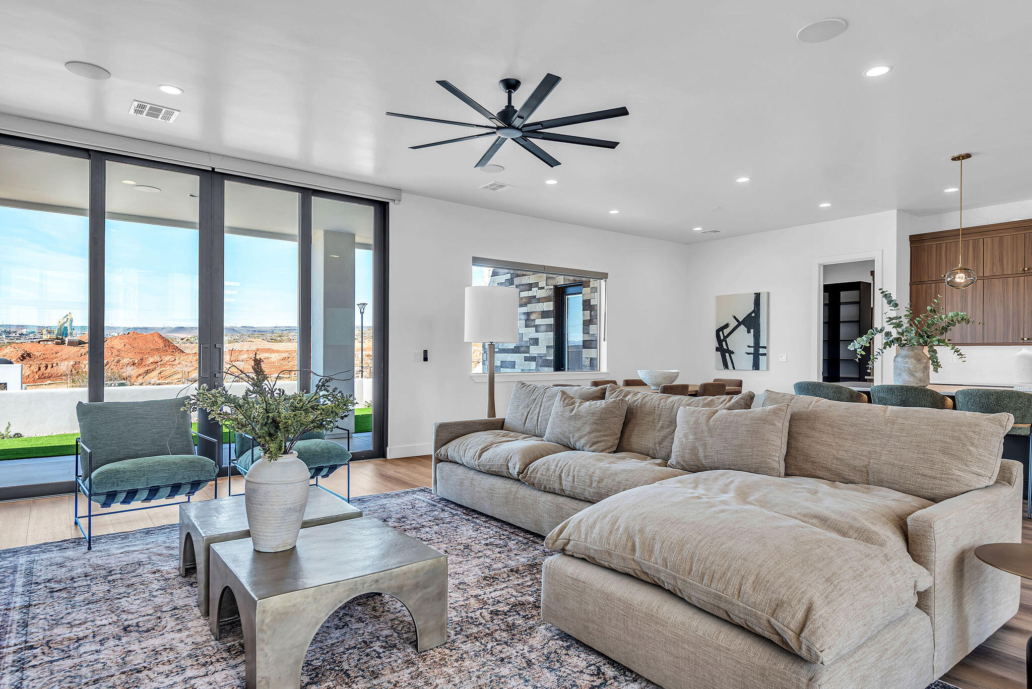 SOLENTE VILLAGE - Residential