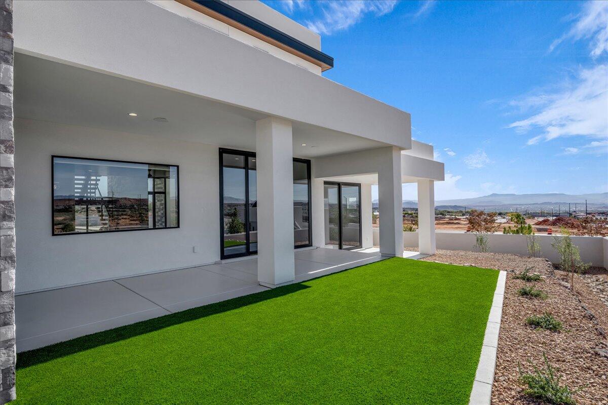 SOLENTE VILLAGE - Residential