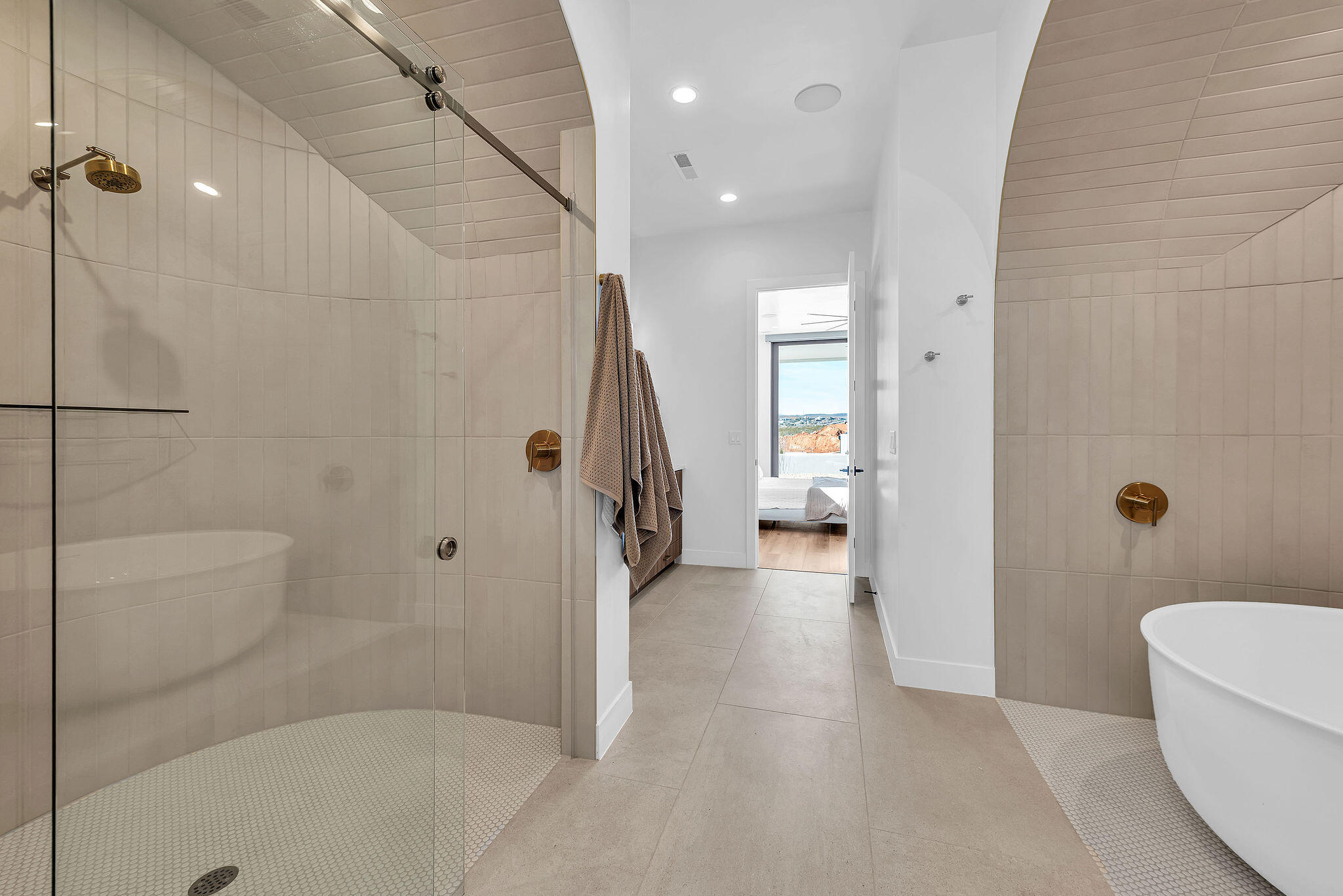SOLENTE VILLAGE - Residential