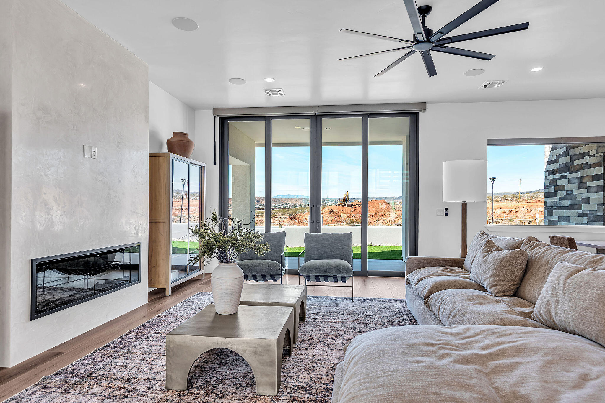 SOLENTE VILLAGE - Residential